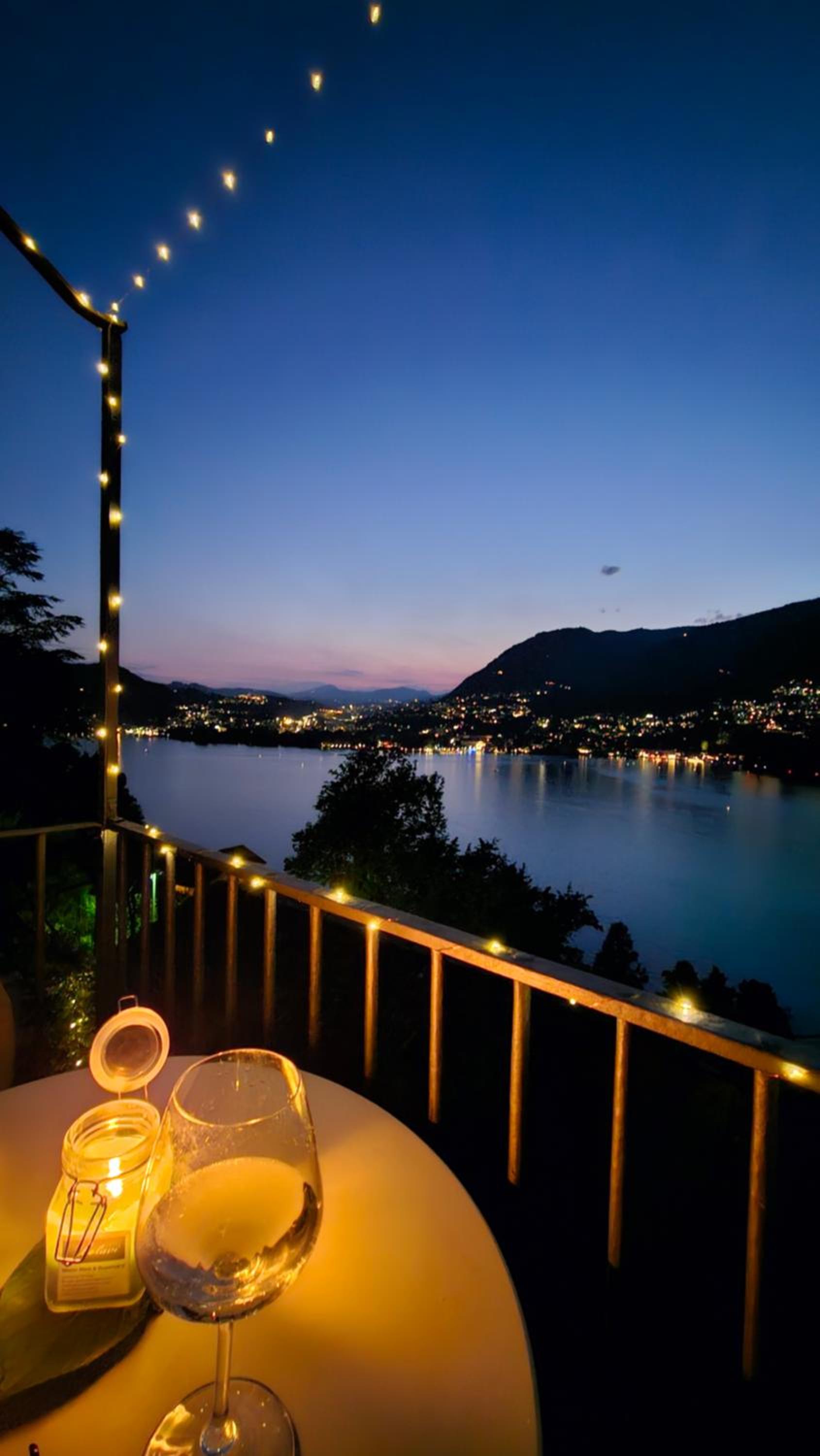 Apartment with Lake View - Photo 25