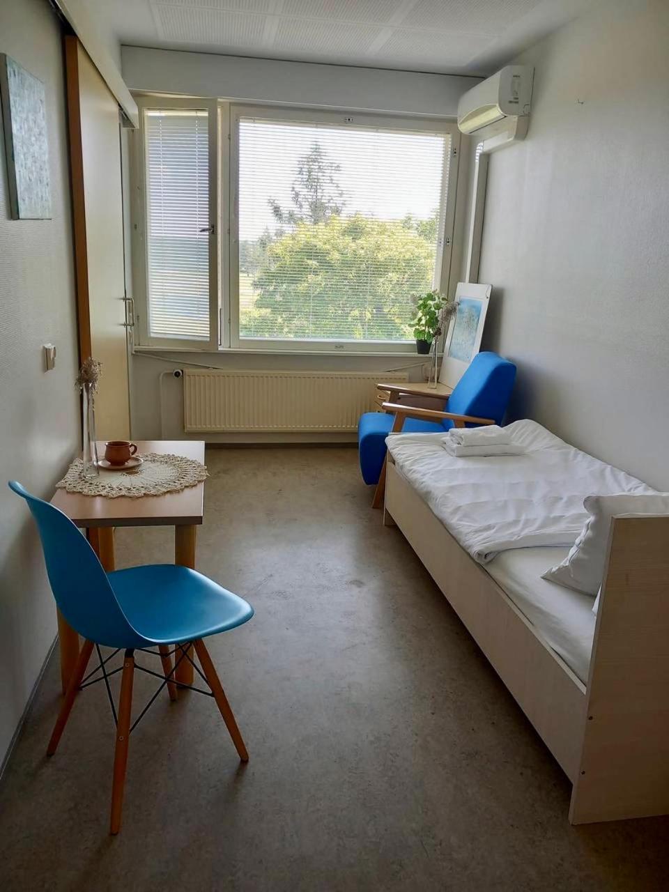 One-Bedroom Apartment photo 3