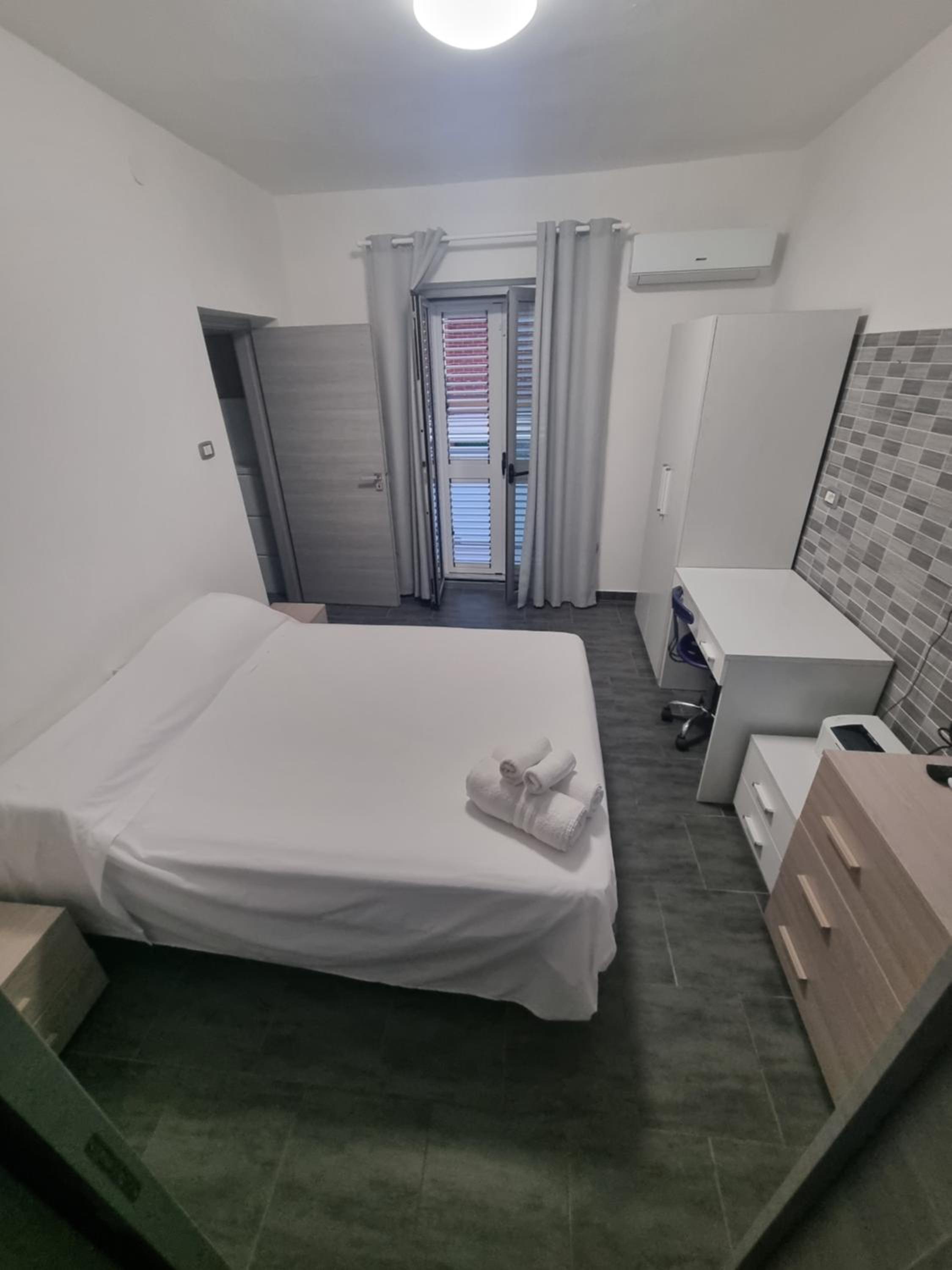Double Room with Balcony photo 2