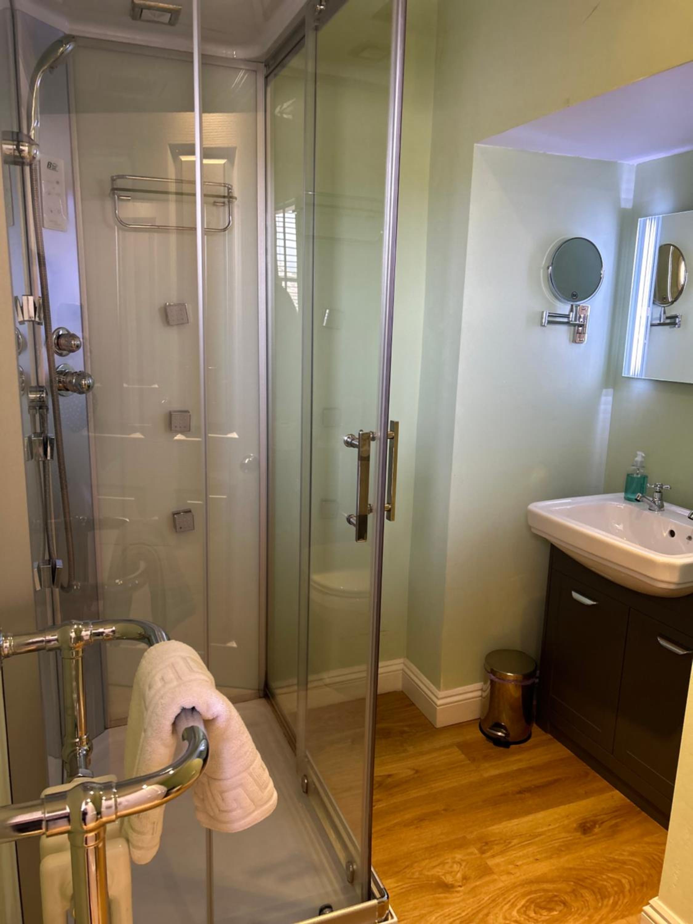 Deluxe Double Room - Photo 7