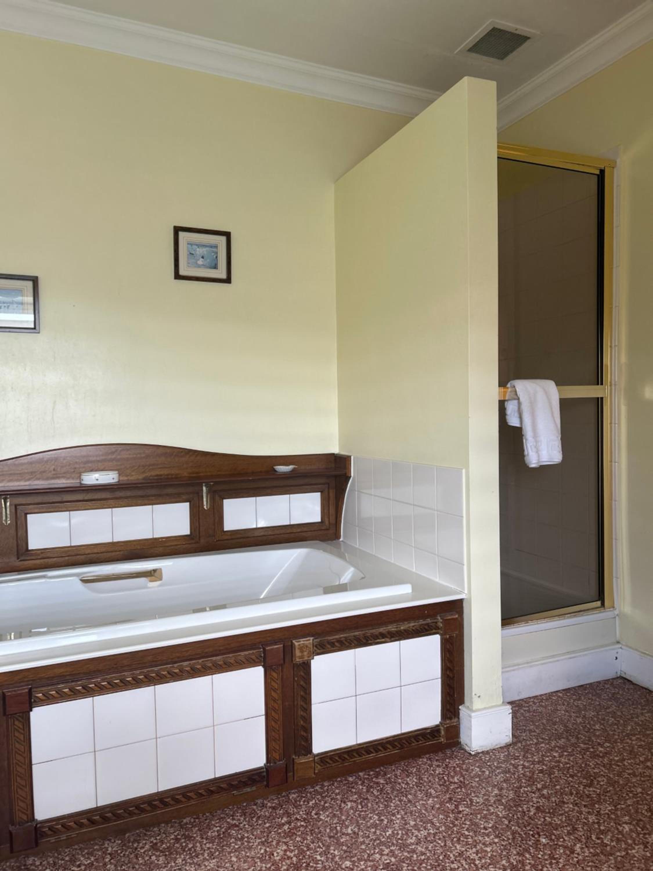 Deluxe Double or Twin Room - Photo 5