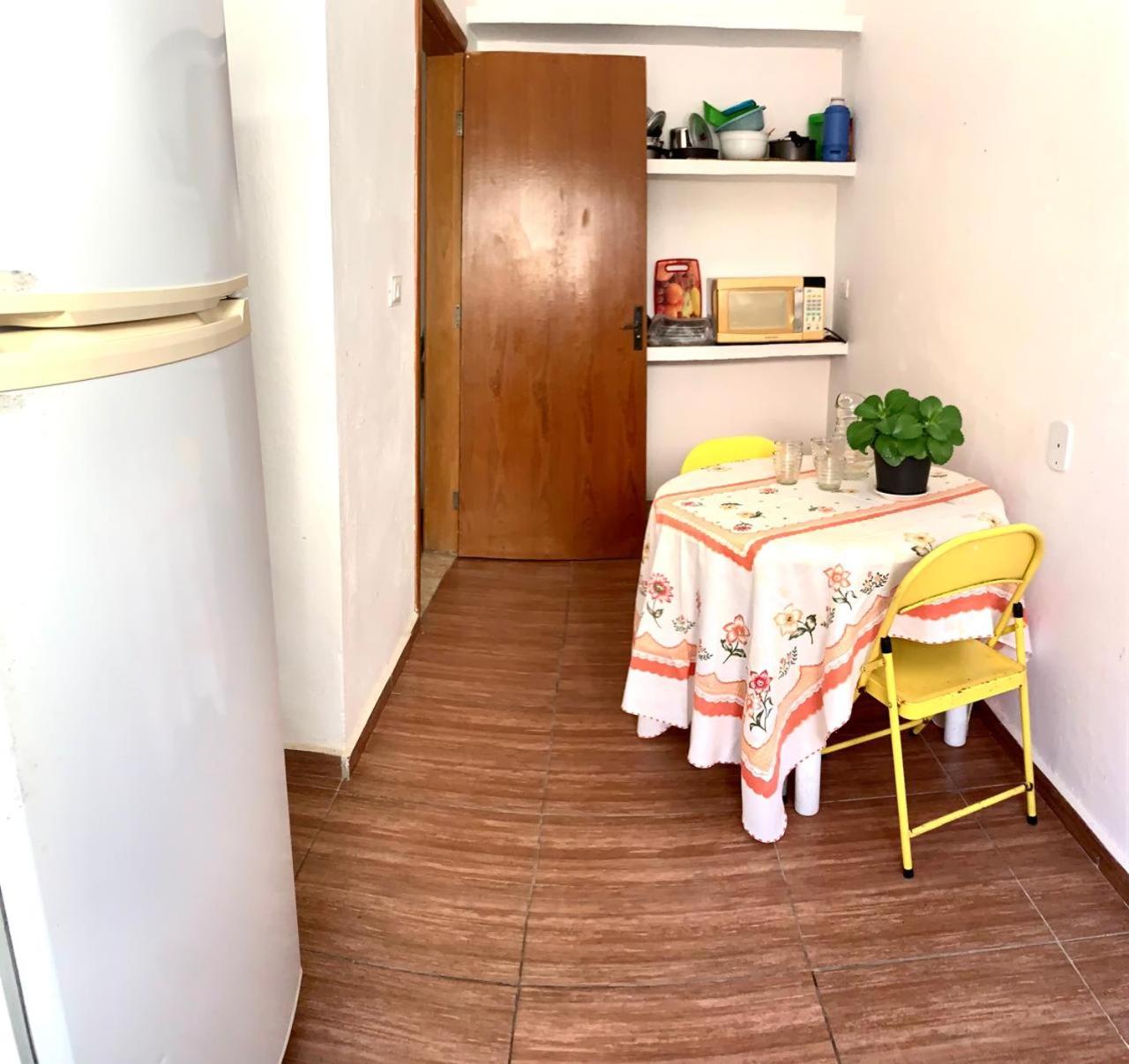 One-Bedroom House - Photo 6