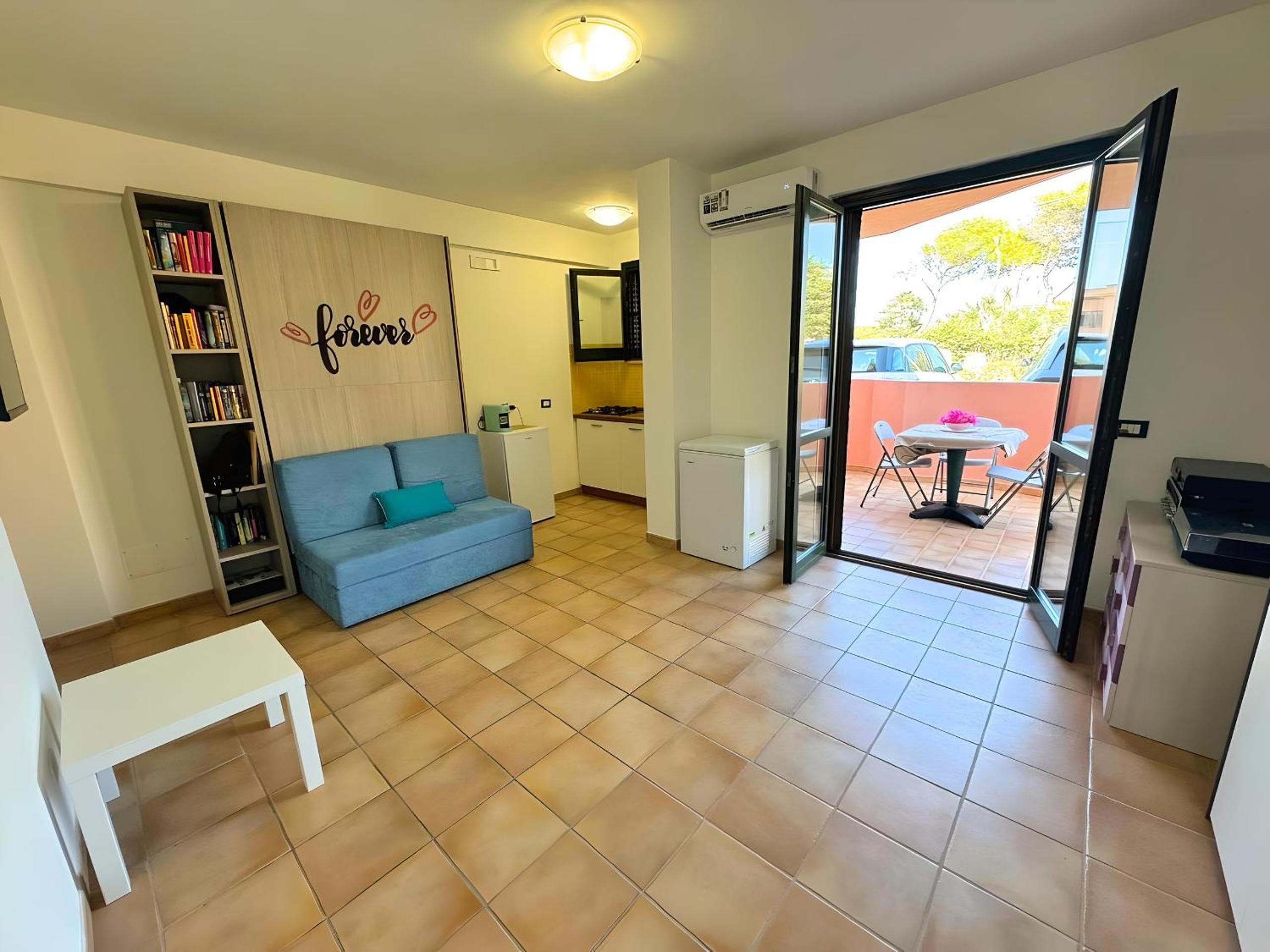 One-Bedroom House photo 1