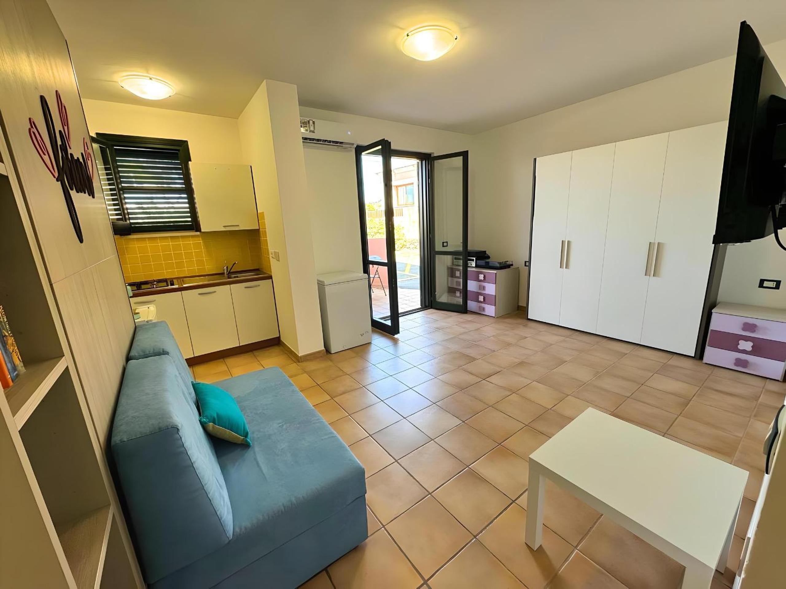 One-Bedroom House photo 2
