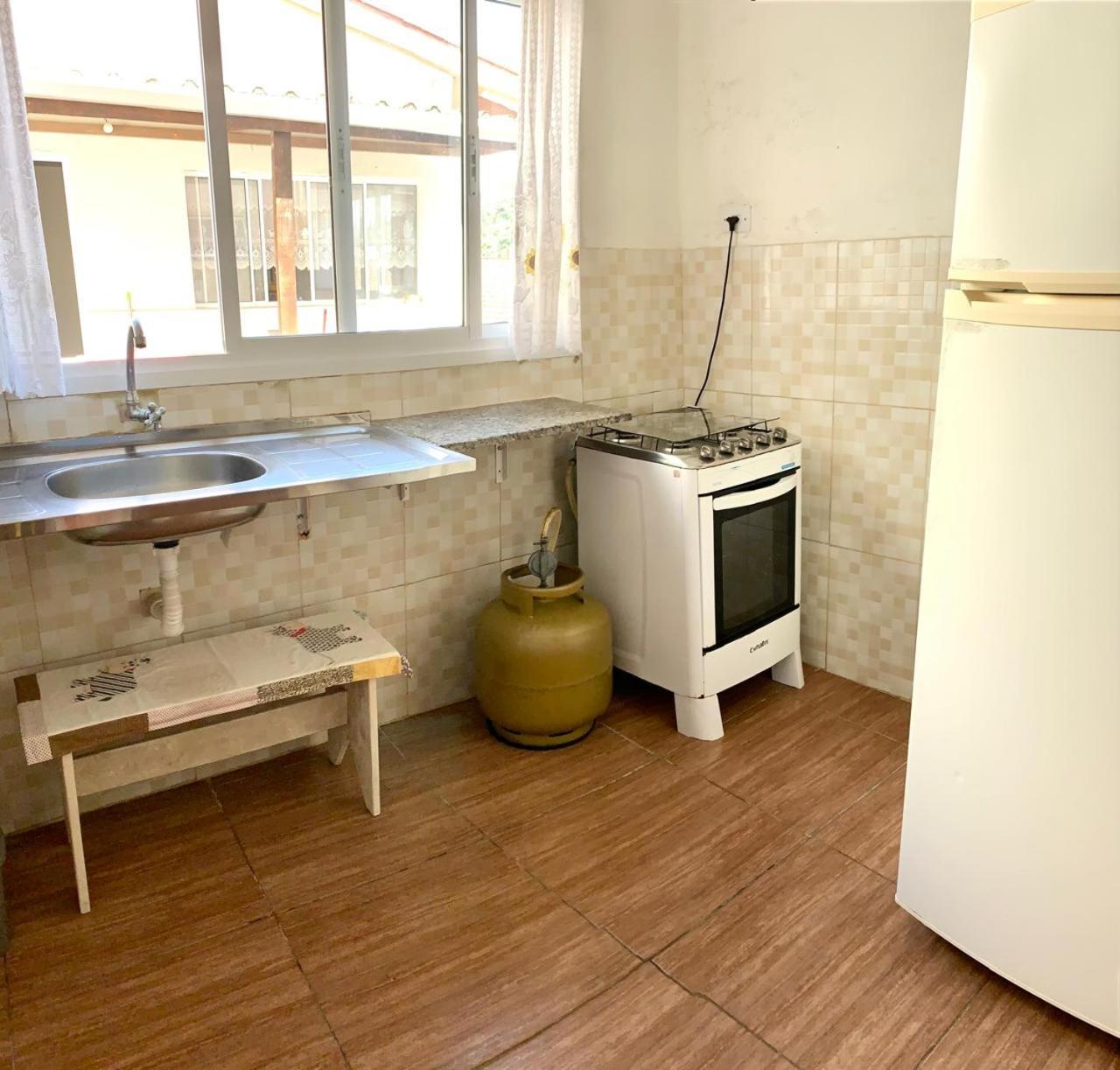 One-Bedroom House - Photo 4
