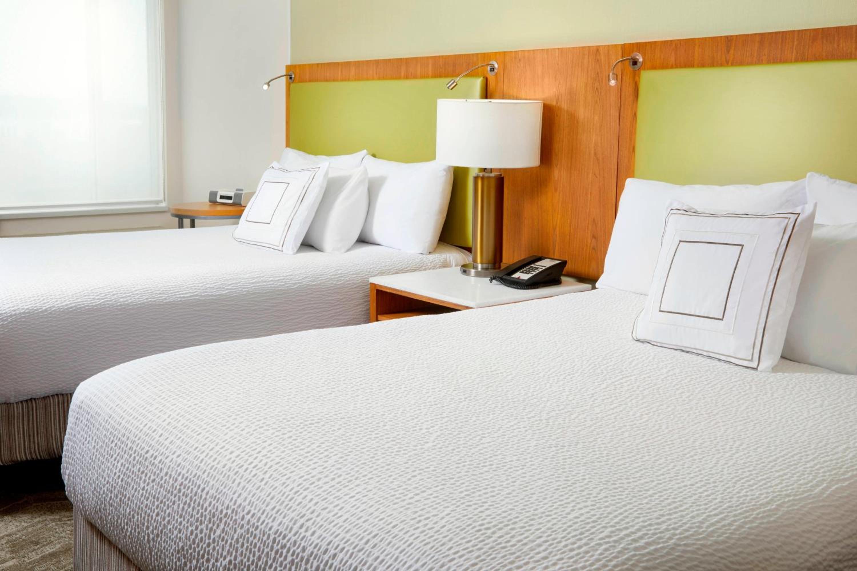 Queen Suite with Two Queen Beds, Roll-In Shower and Trundle Sofa - Mobility Access - Photo 1