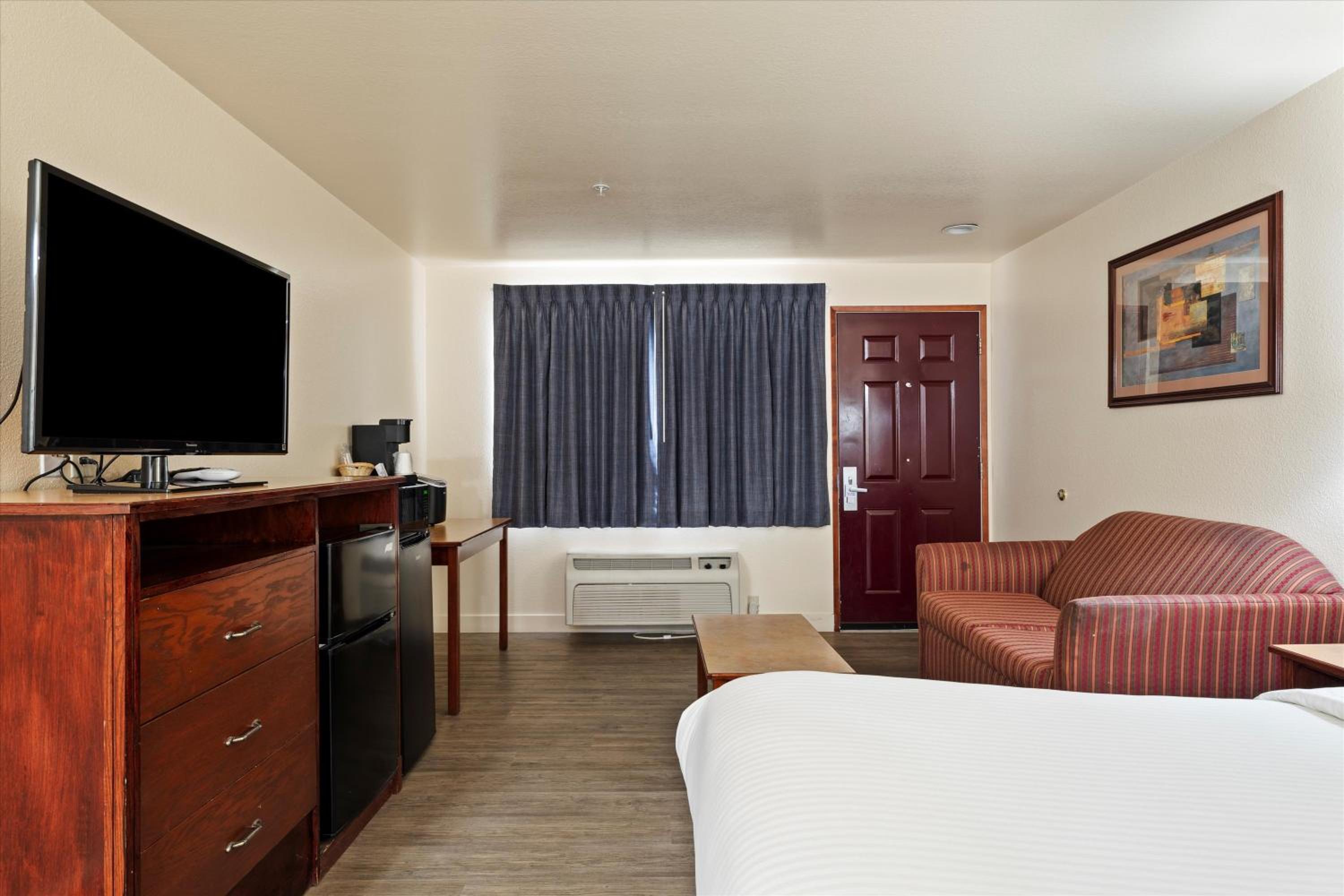 Deluxe Double Room - Photo 29