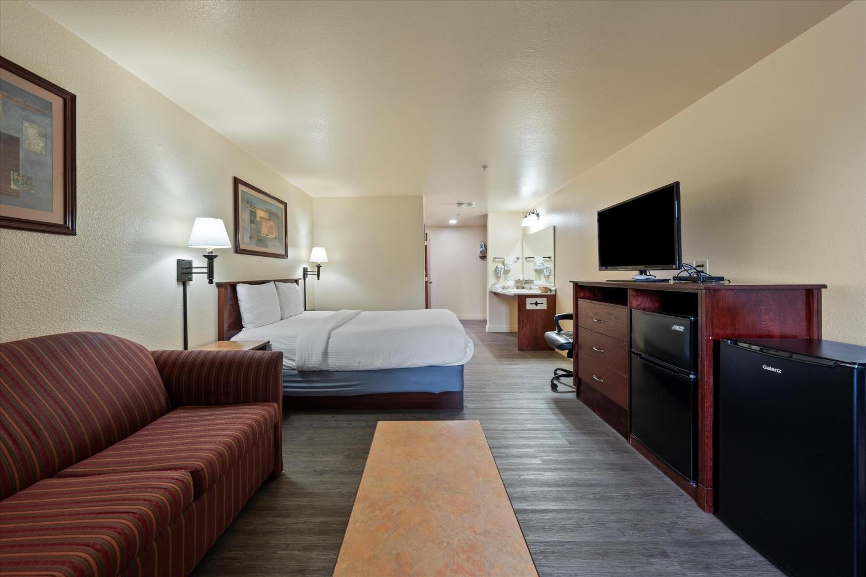 Deluxe Double Room - Photo 10