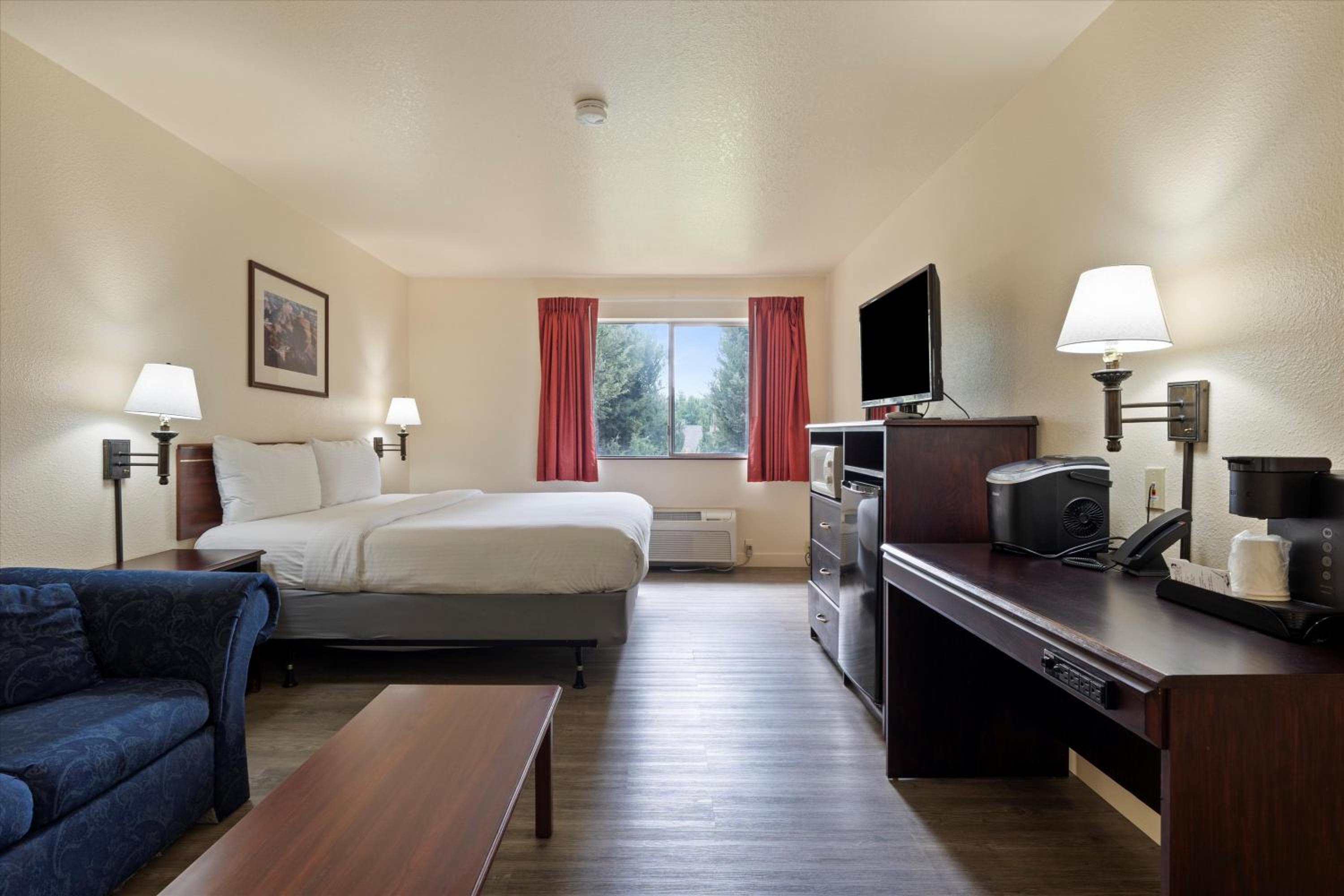 Deluxe Family Room - Photo 15