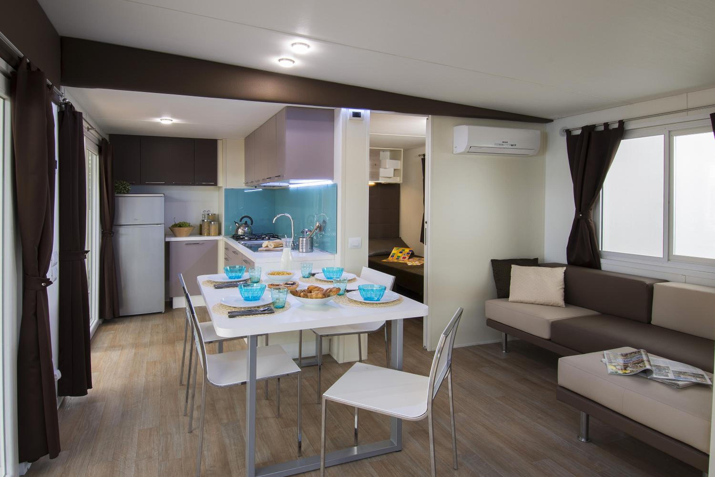 Two-Bedroom Mobile Home - Photo 25