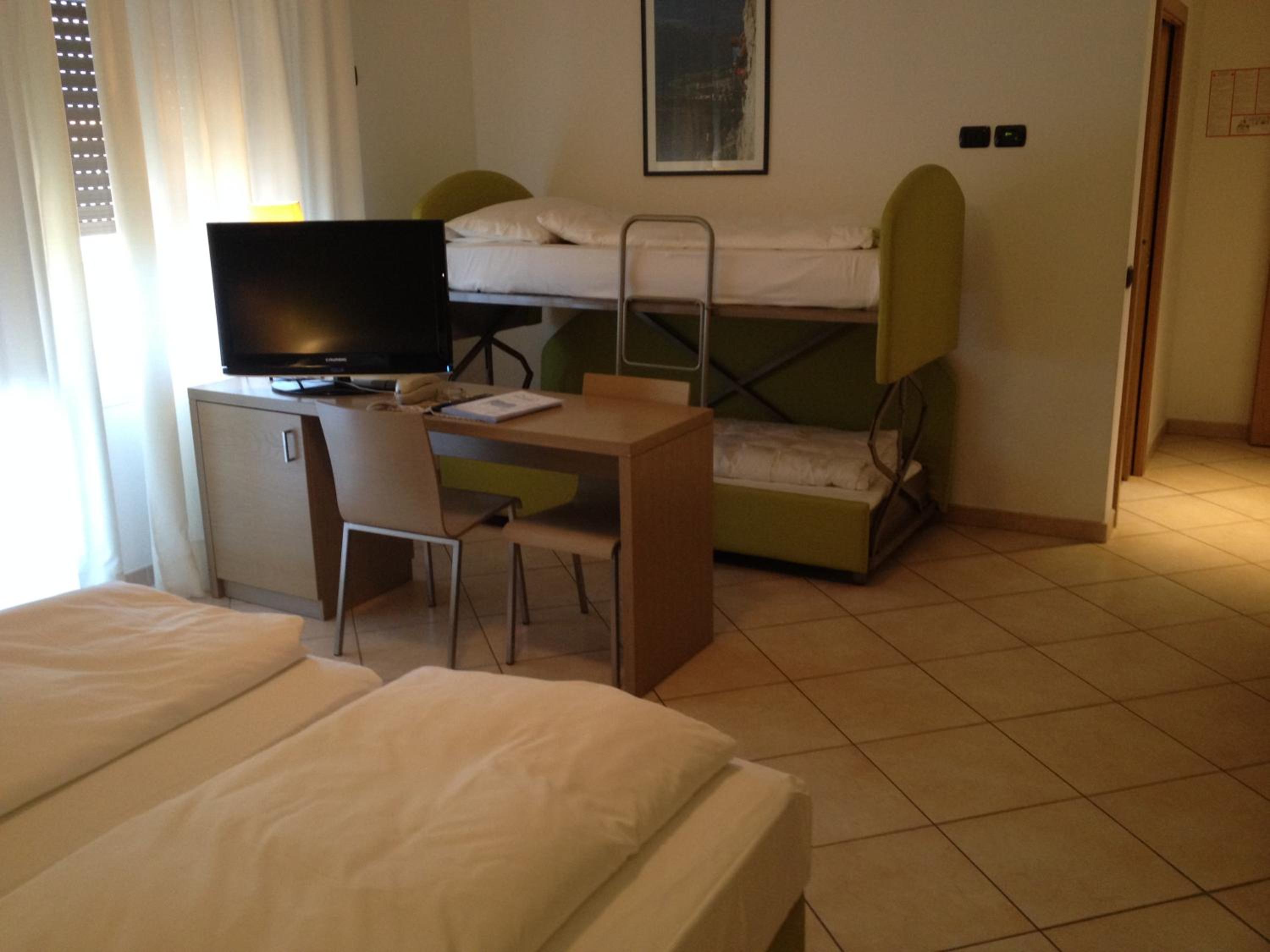 Triple Room with Terrace