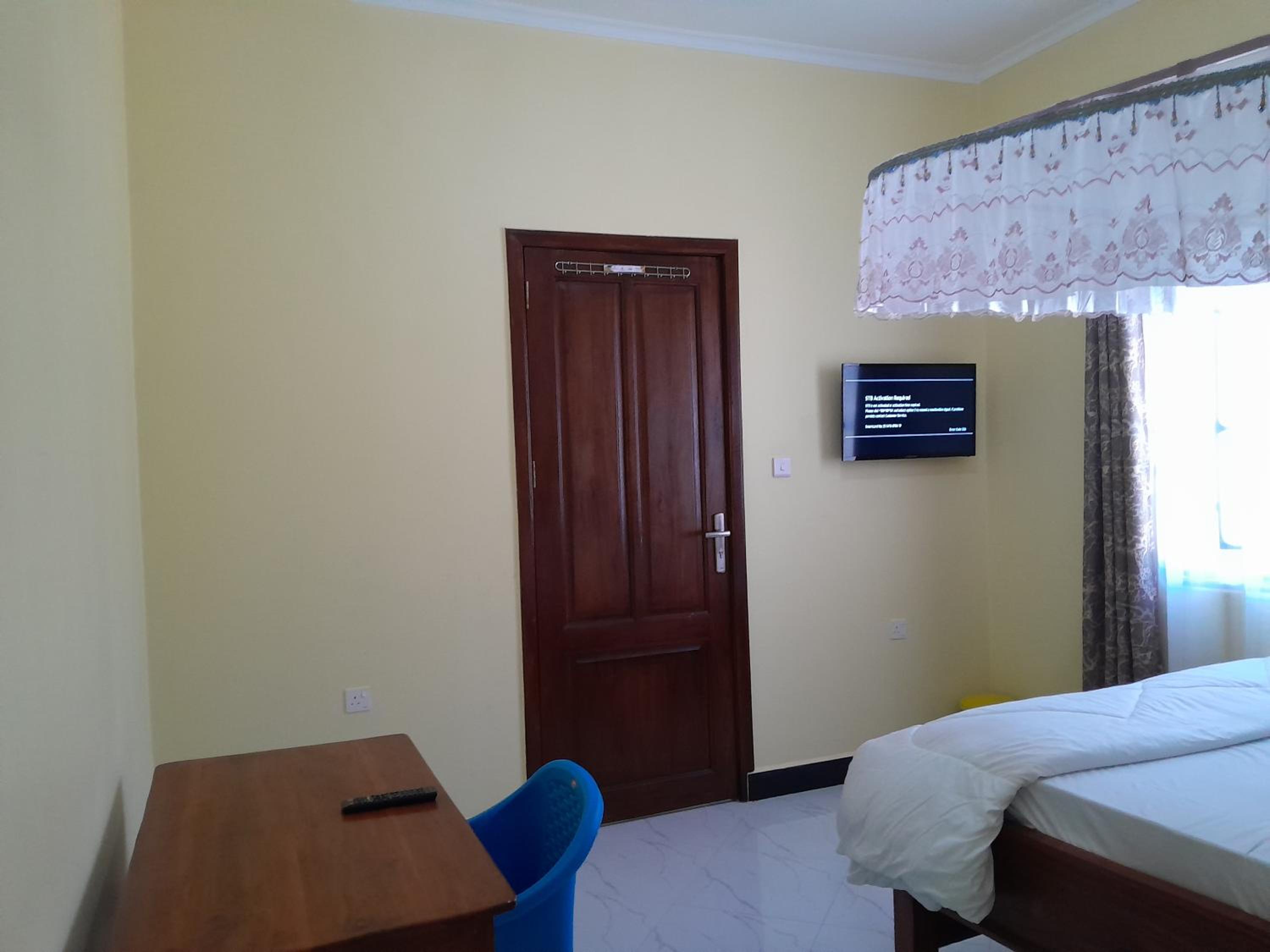 Standard Double Room photo 3
