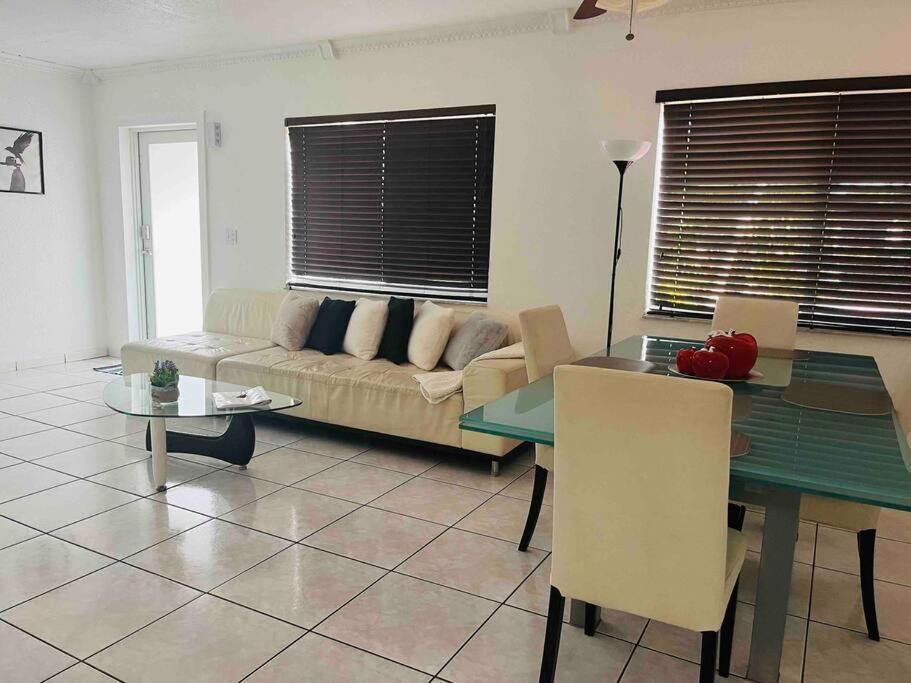 Two-Bedroom House photo 3