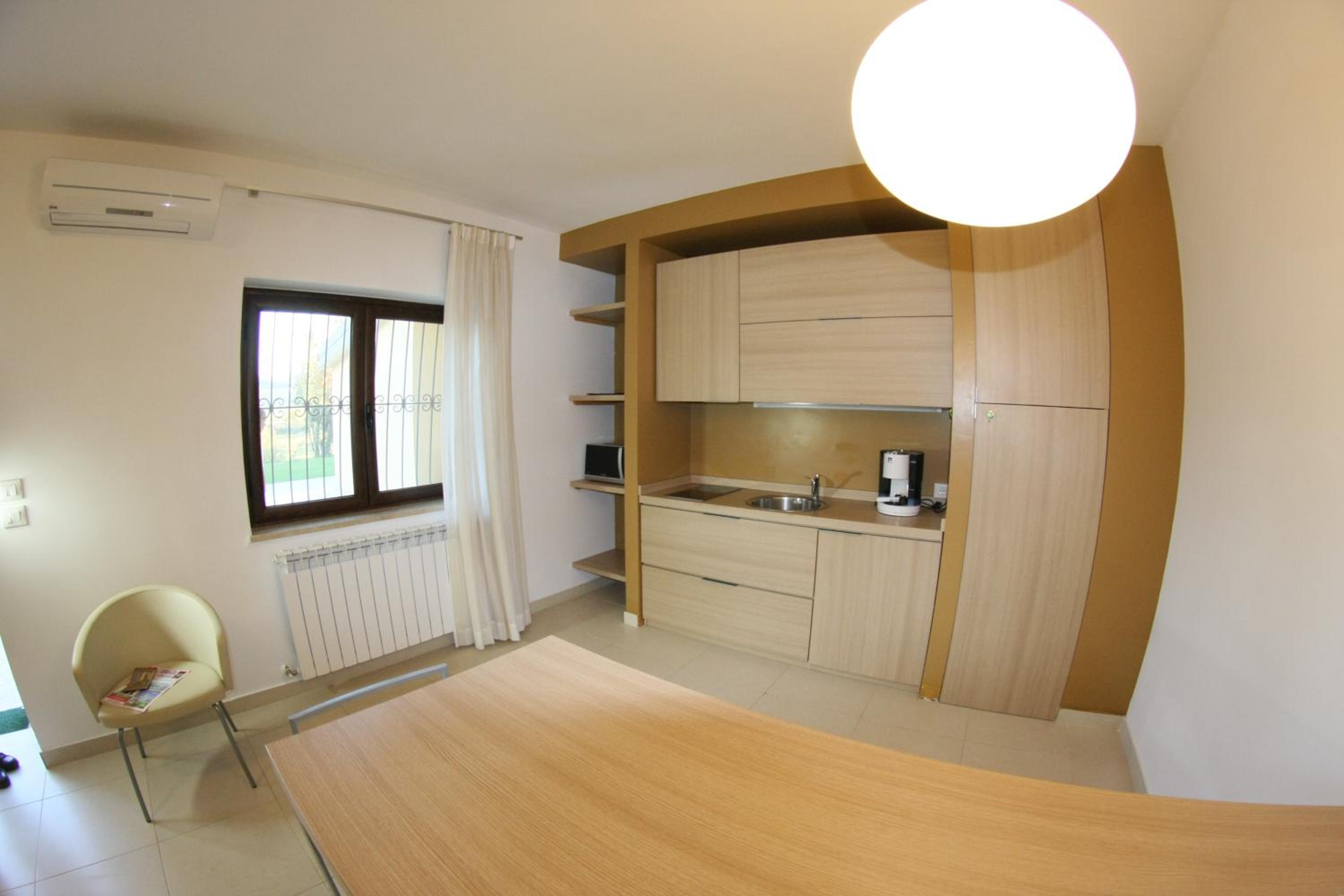 Studio Apartment photo 3