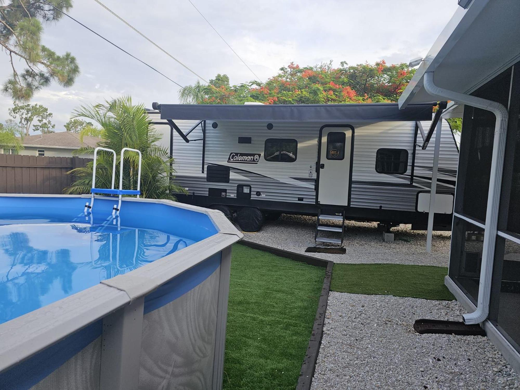 Mobile Home photo 2