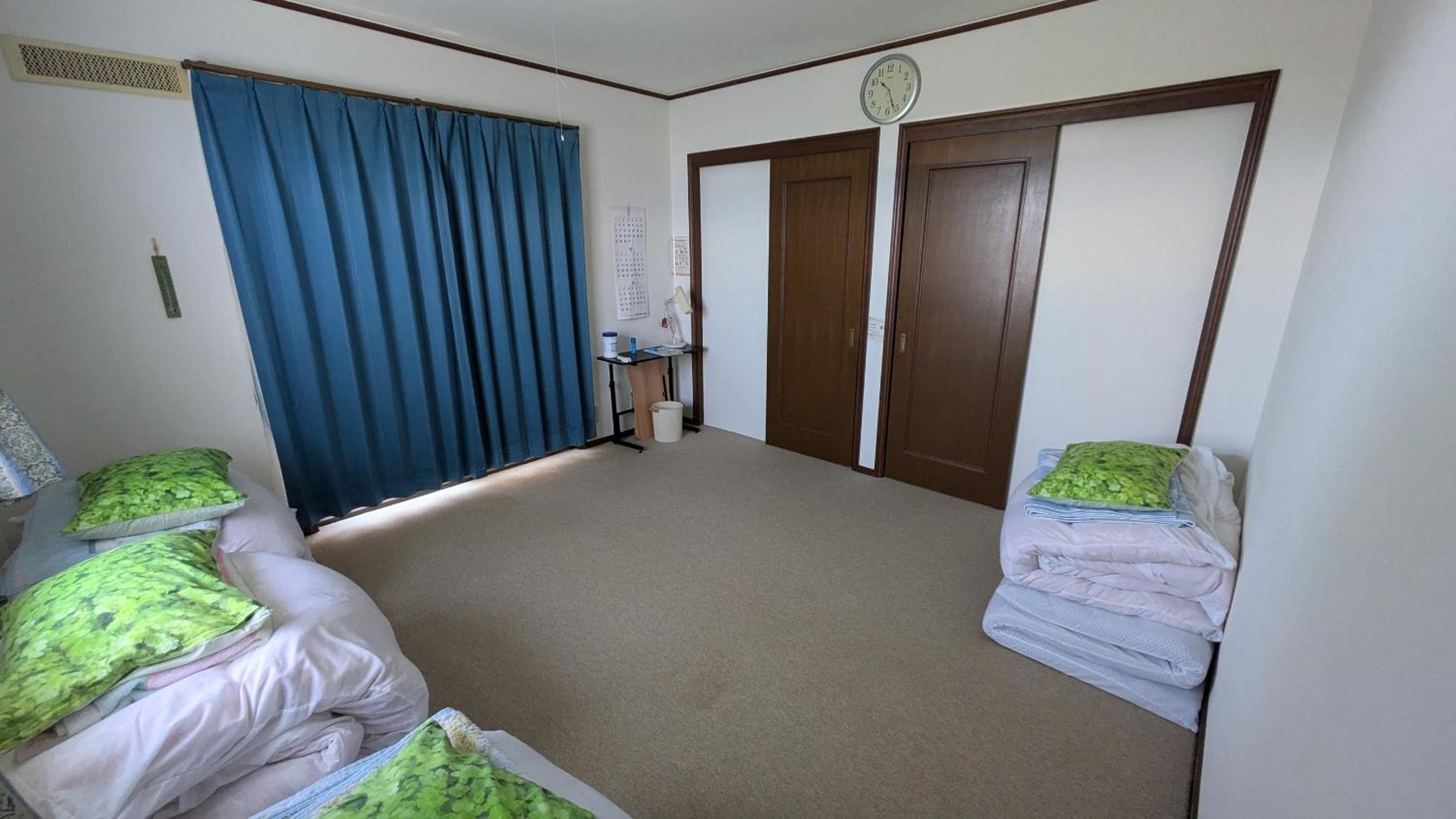 Economy Quadruple Room photo 3
