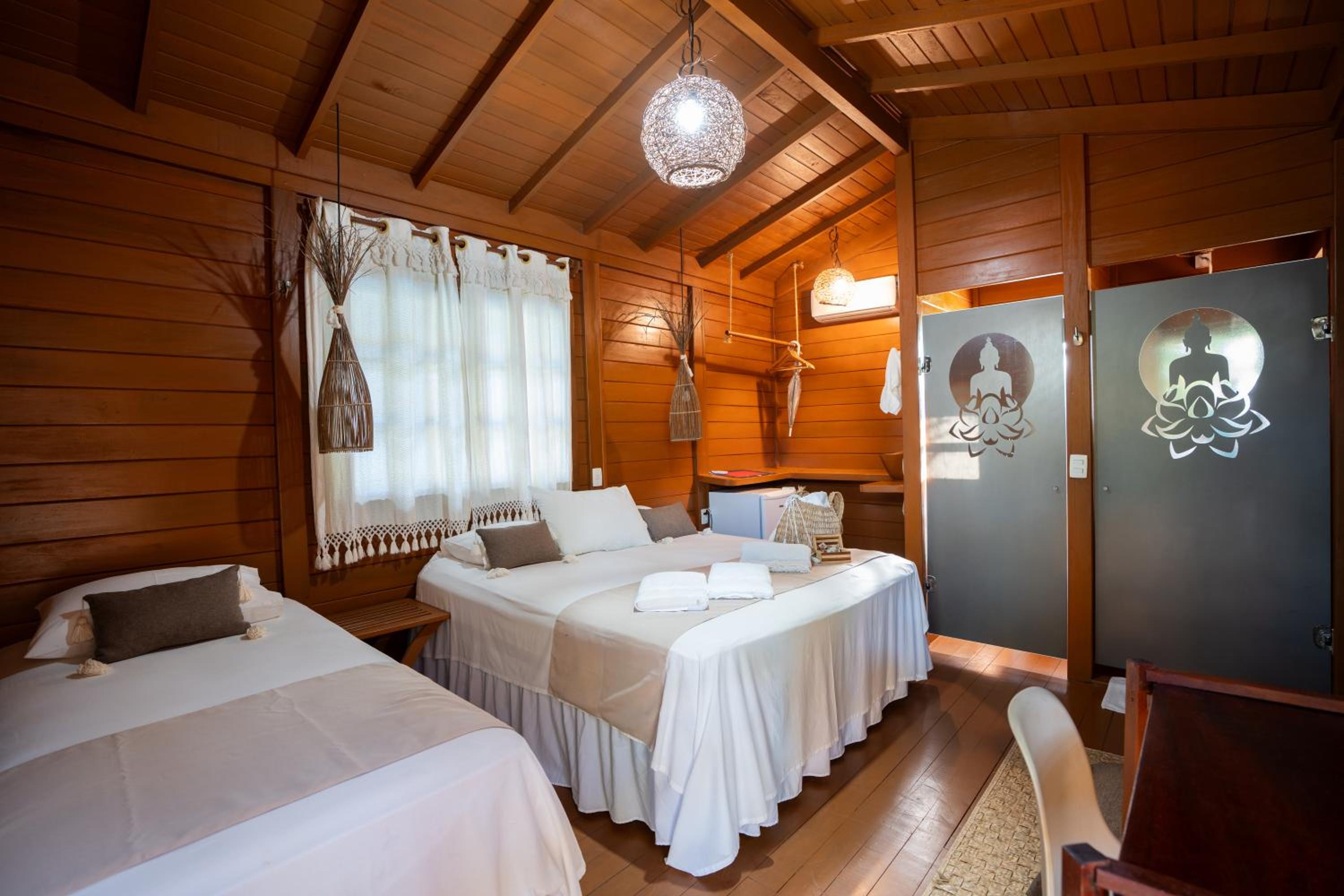 Deluxe Bungalow photo 3