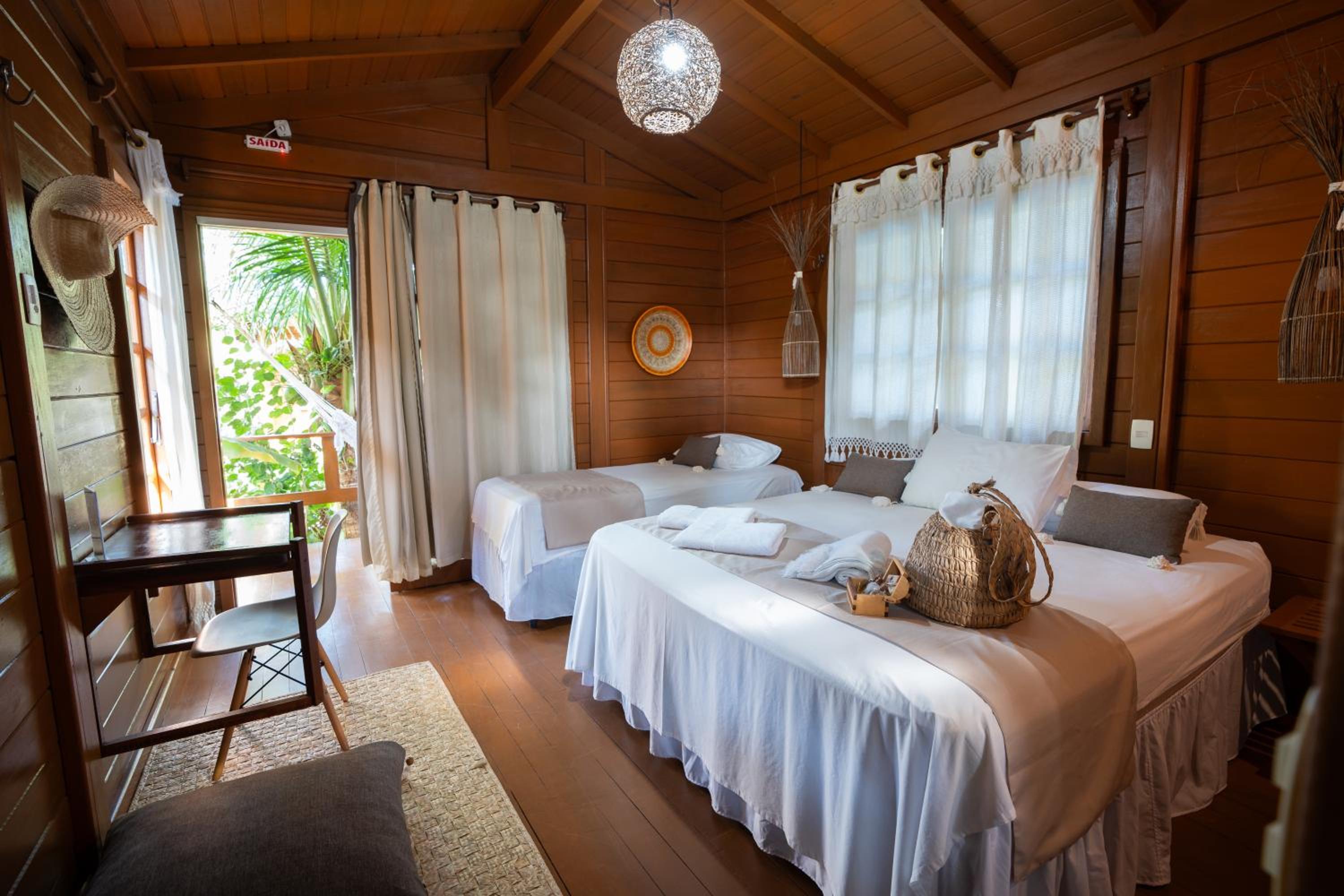 Deluxe Bungalow photo 2