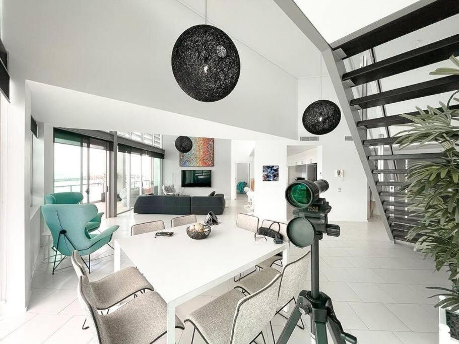 3 Bedroom 3 Bathroom Deluxe Loft Penthouse photo 3