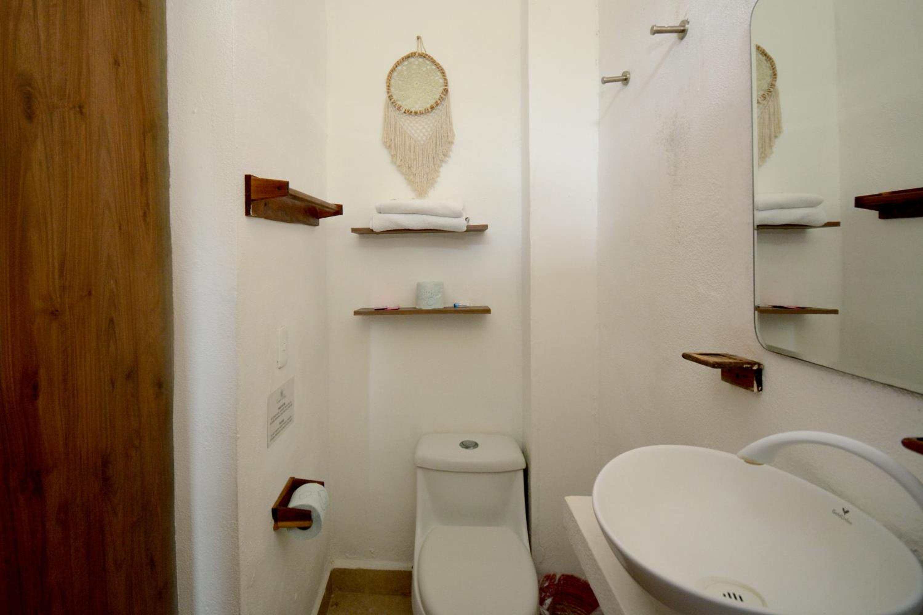 Double Room with Private Bathroom - Photo 2