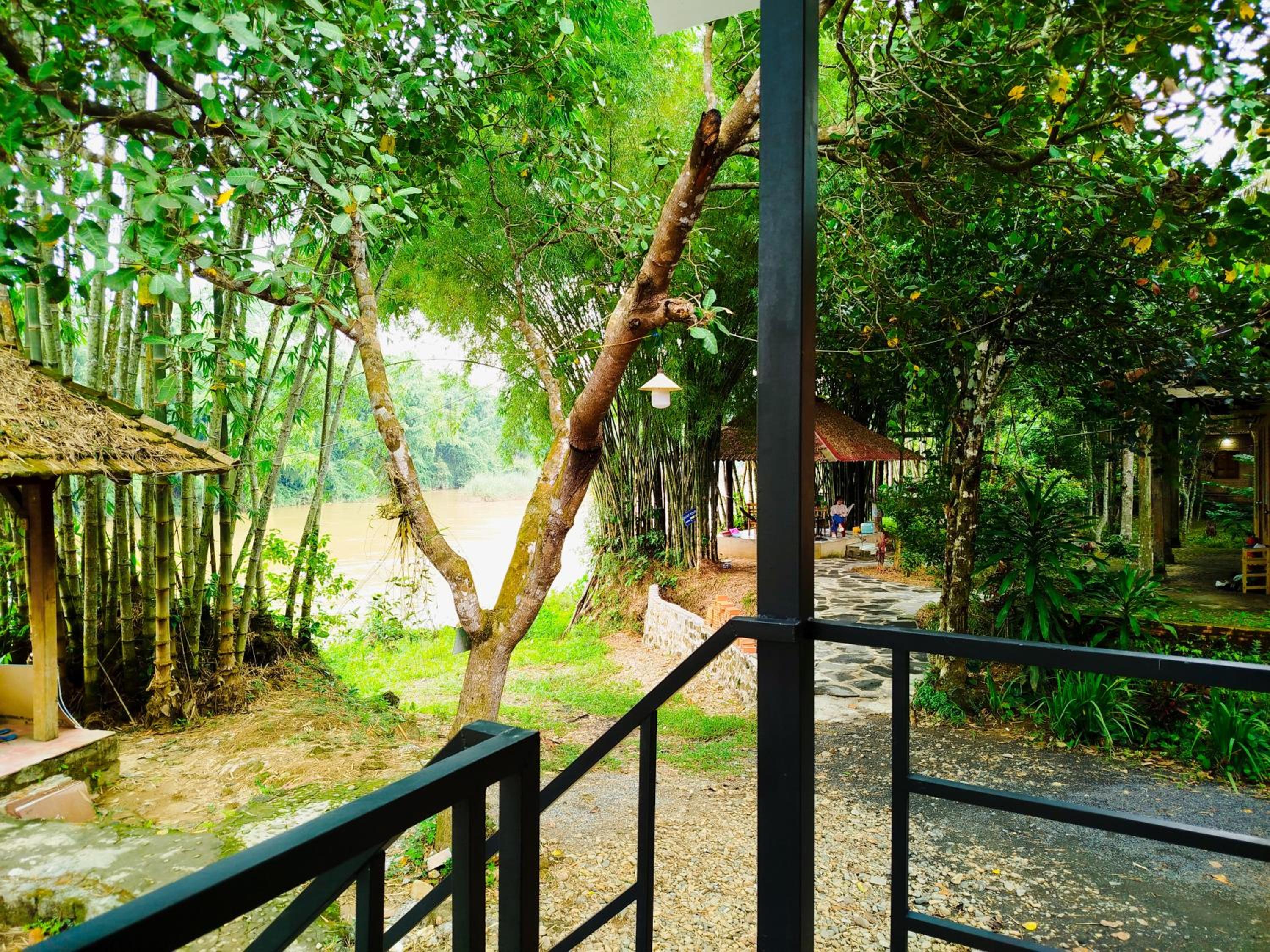 Deluxe Double or Twin Room with River View photo 2
