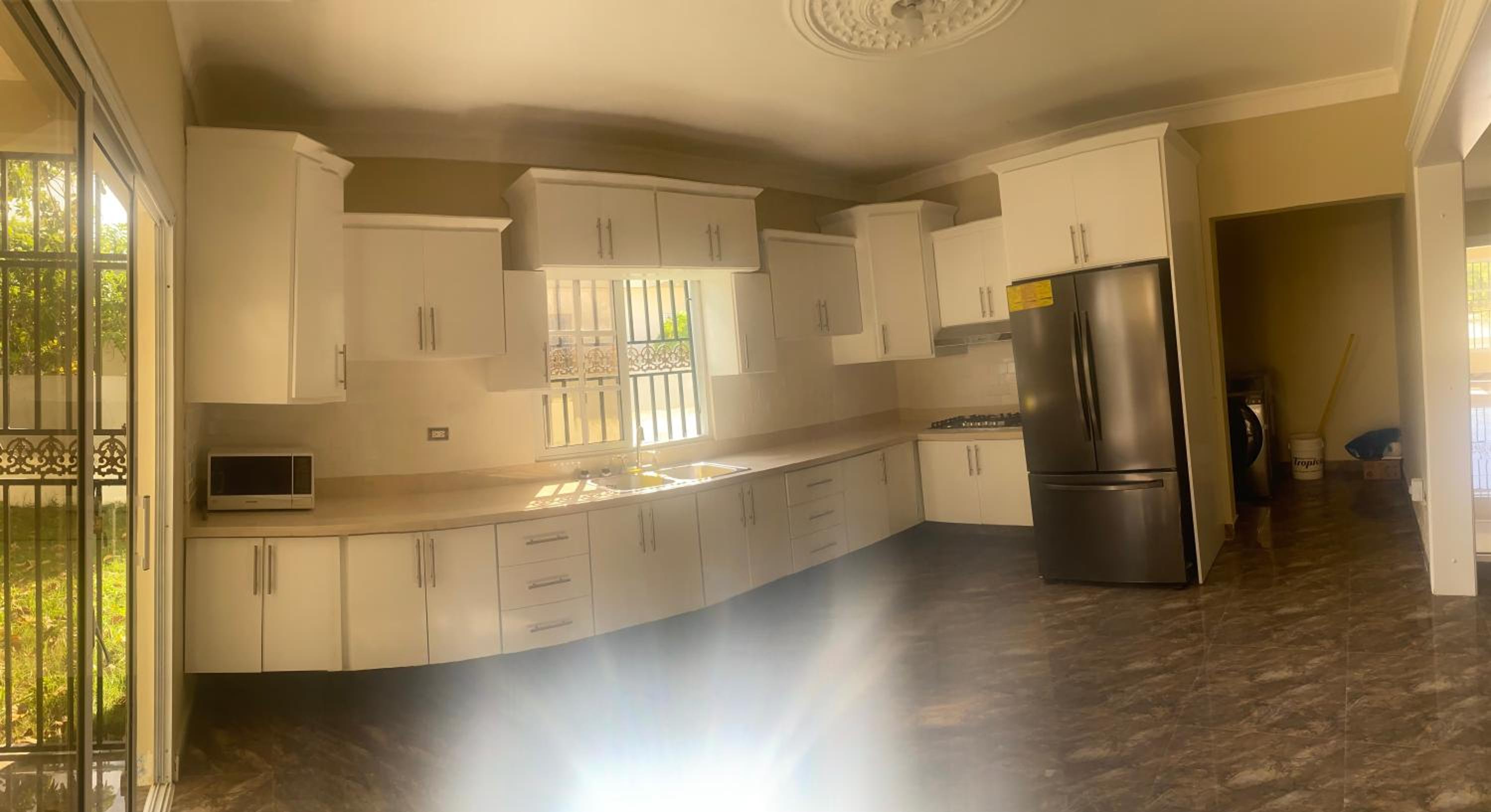 One-Bedroom House photo 2