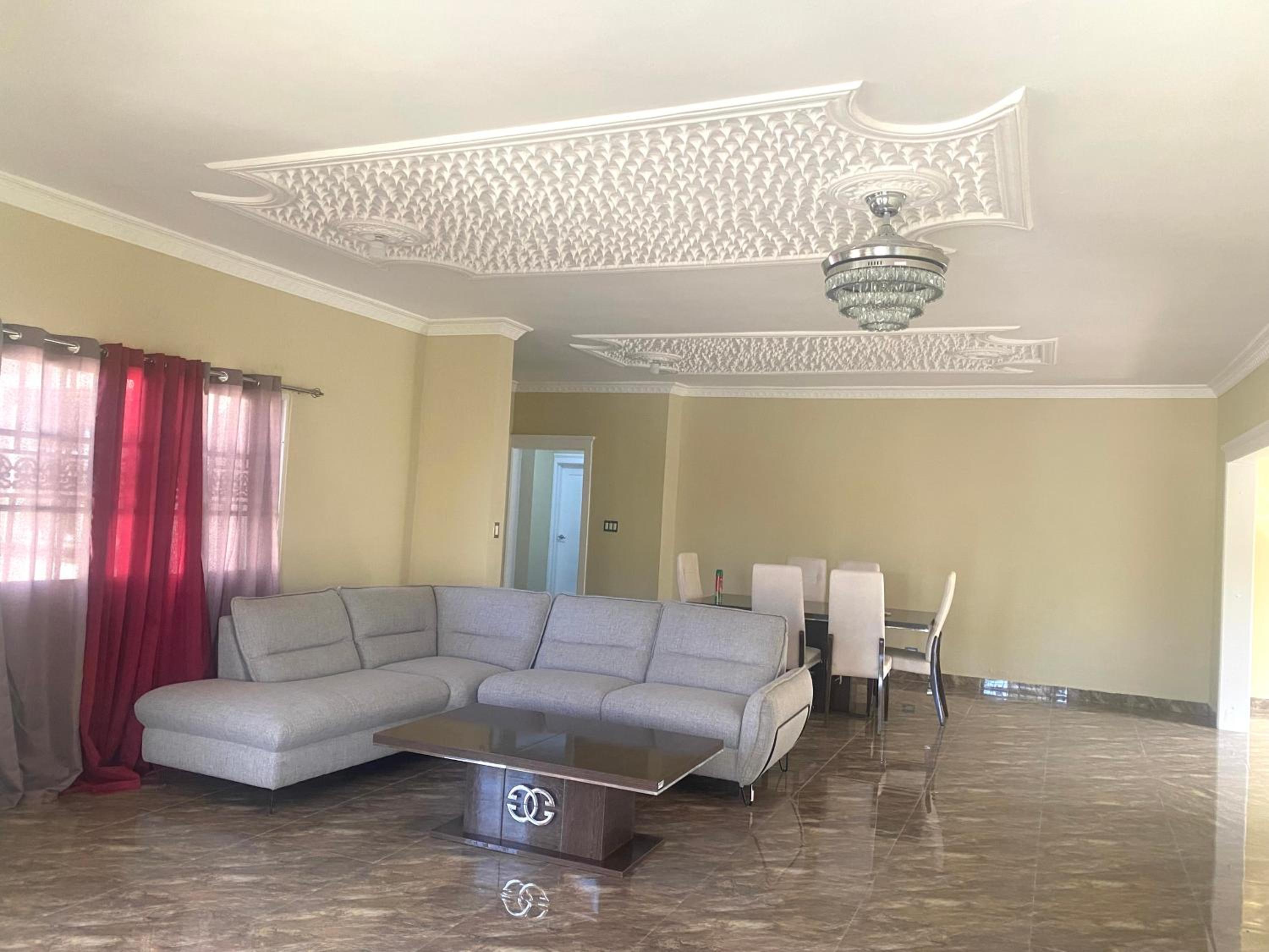 One-Bedroom House photo 1