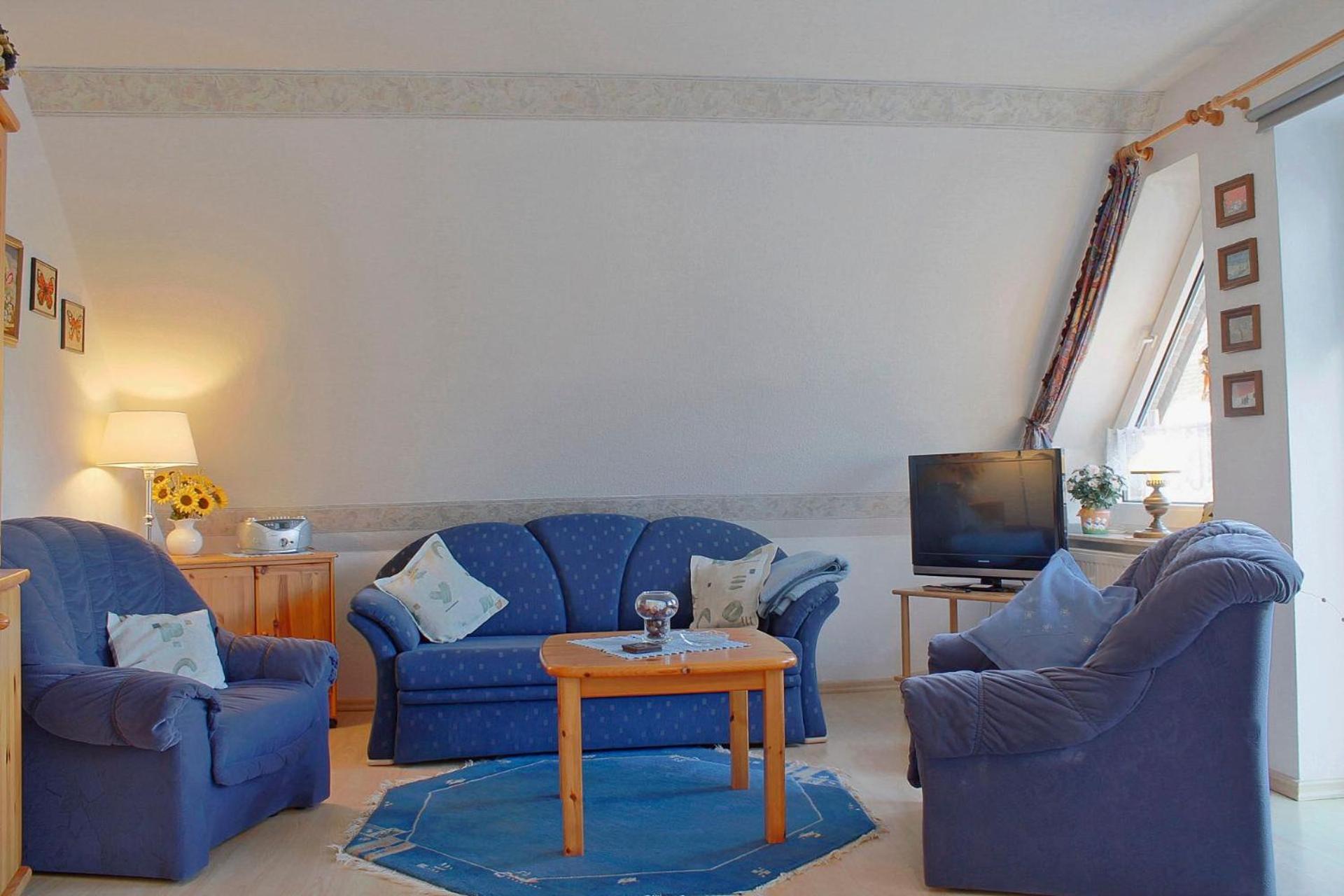 Apartment With Balcony photo 1