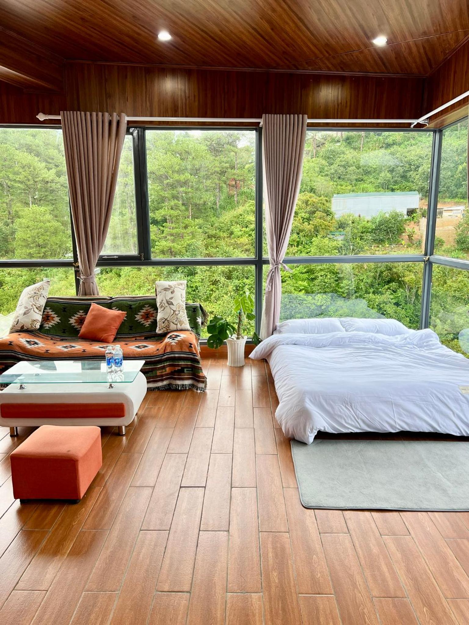 Three-Bedroom House photo 1