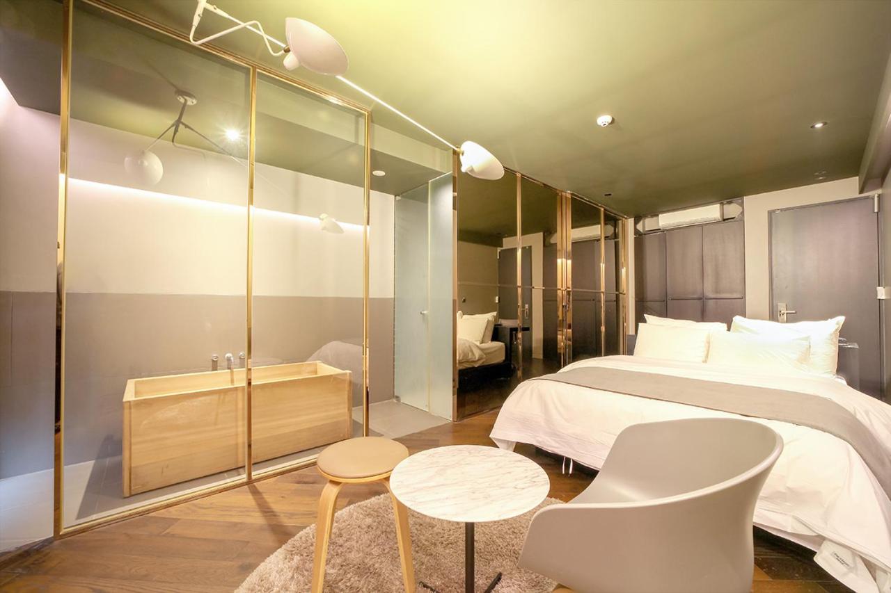 Standard Double Room - Photo 21