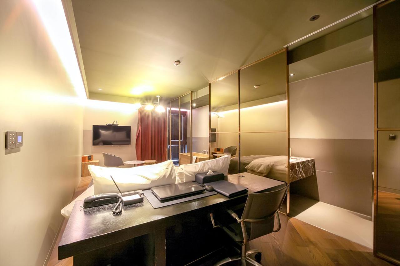 Standard Double Room - Photo 24