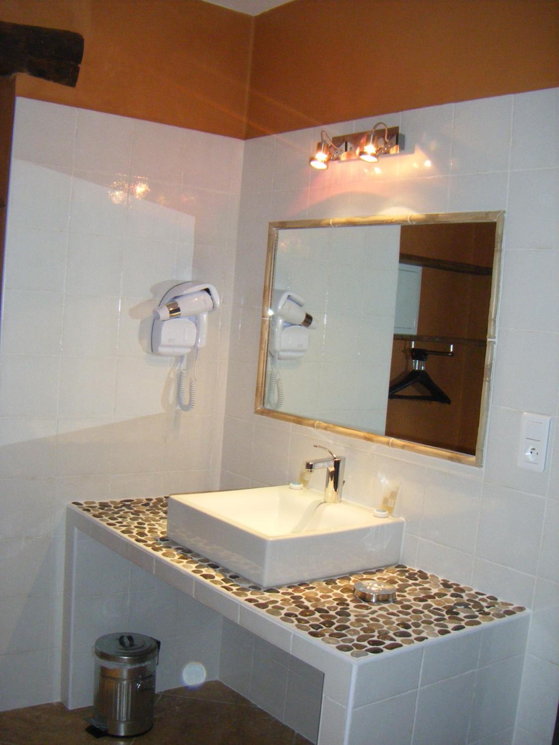Triple Room with Sea View - Photo 4