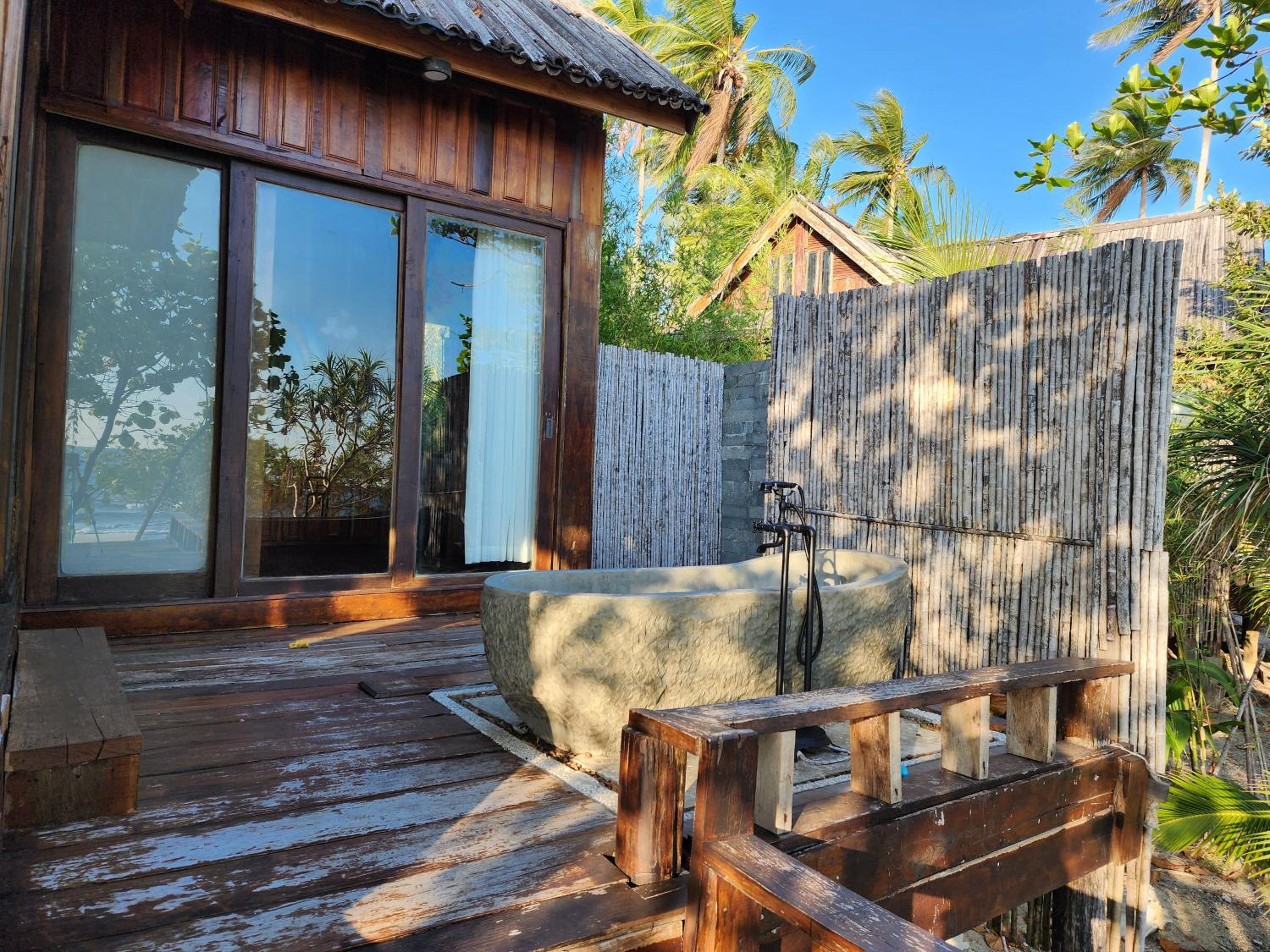 Sunset Suite Villa One Bedroom - Photo 12