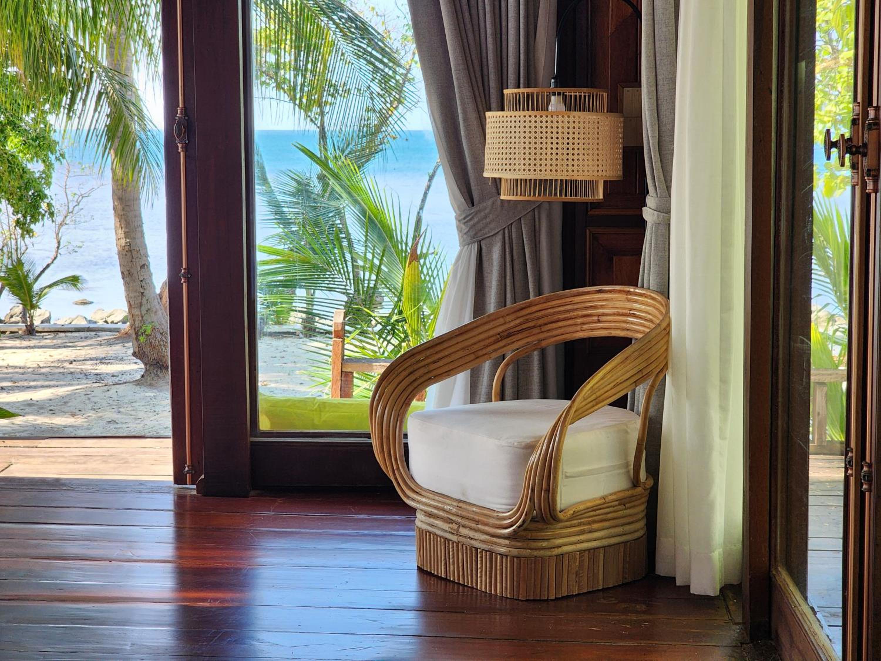 Premium Beach Villa One Bedroom - Photo 10