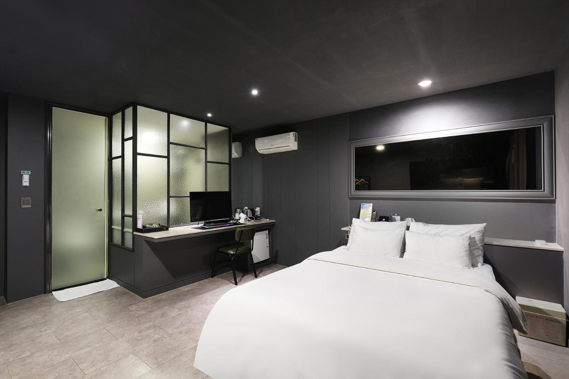 Deluxe Double Room photo 3