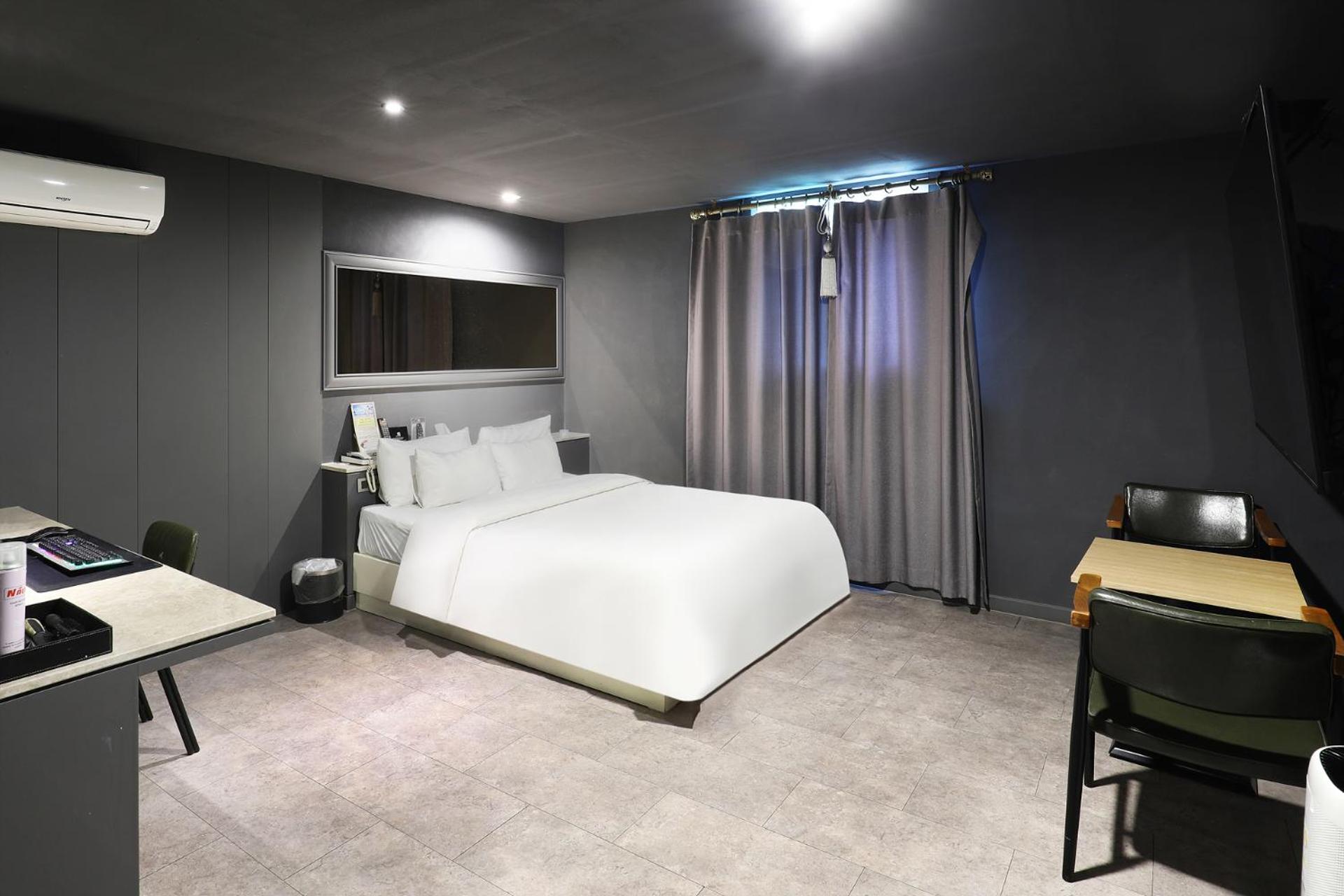 Deluxe Double Room photo 2