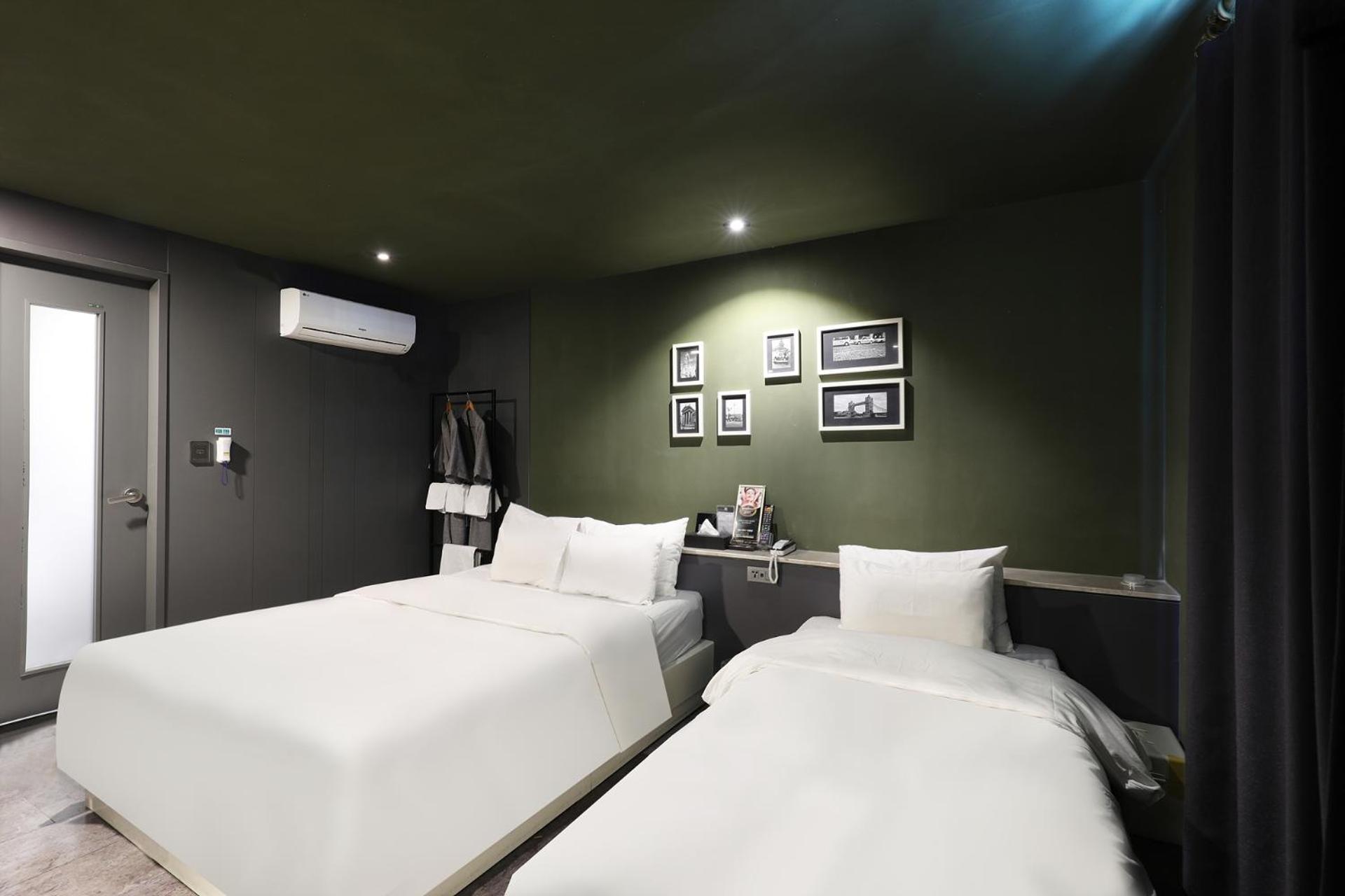 Deluxe Twin Room photo 1