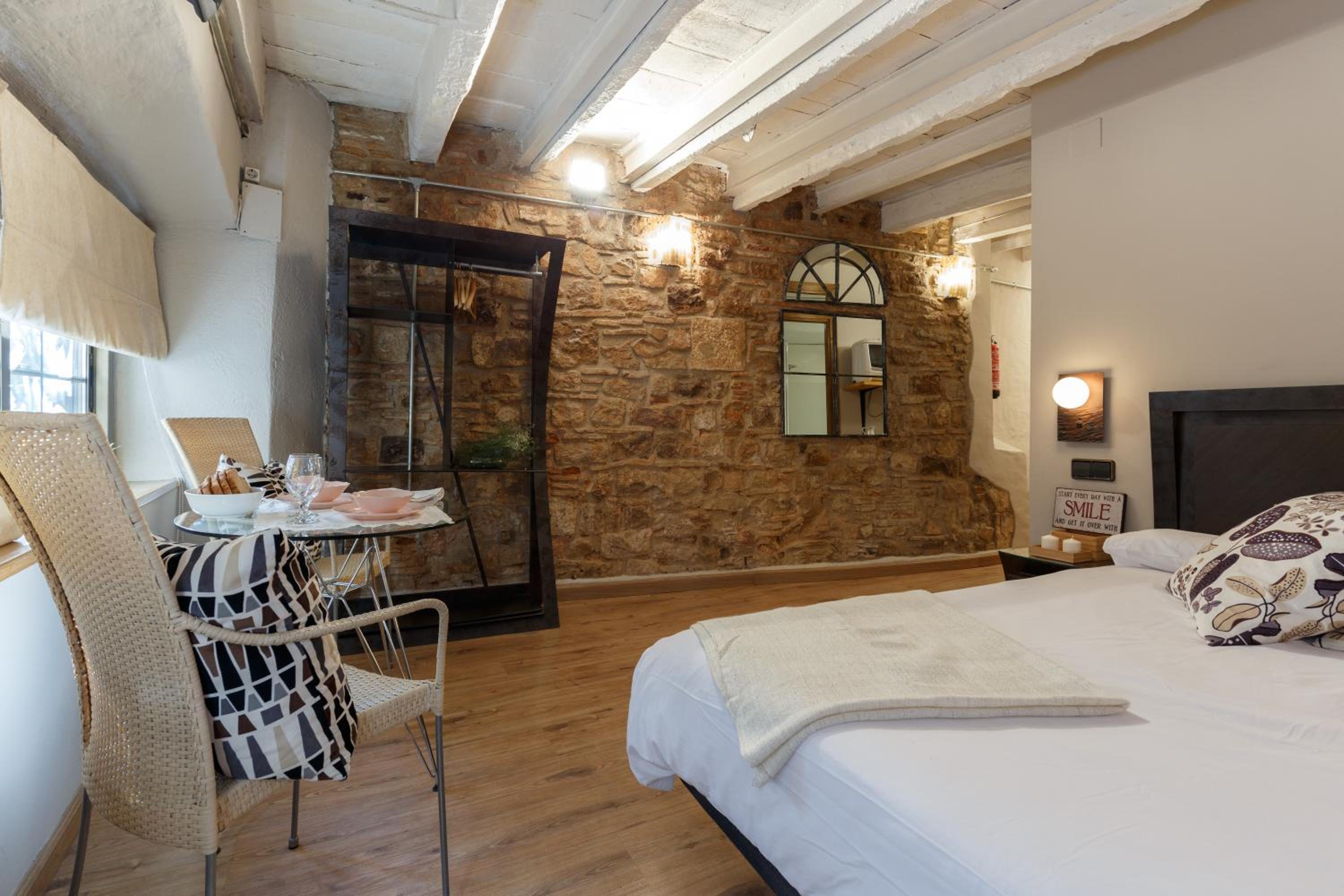 Studio (2 Adults) photo 2