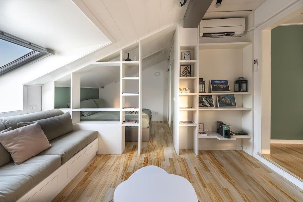 One-Bedroom Apartment photo 3