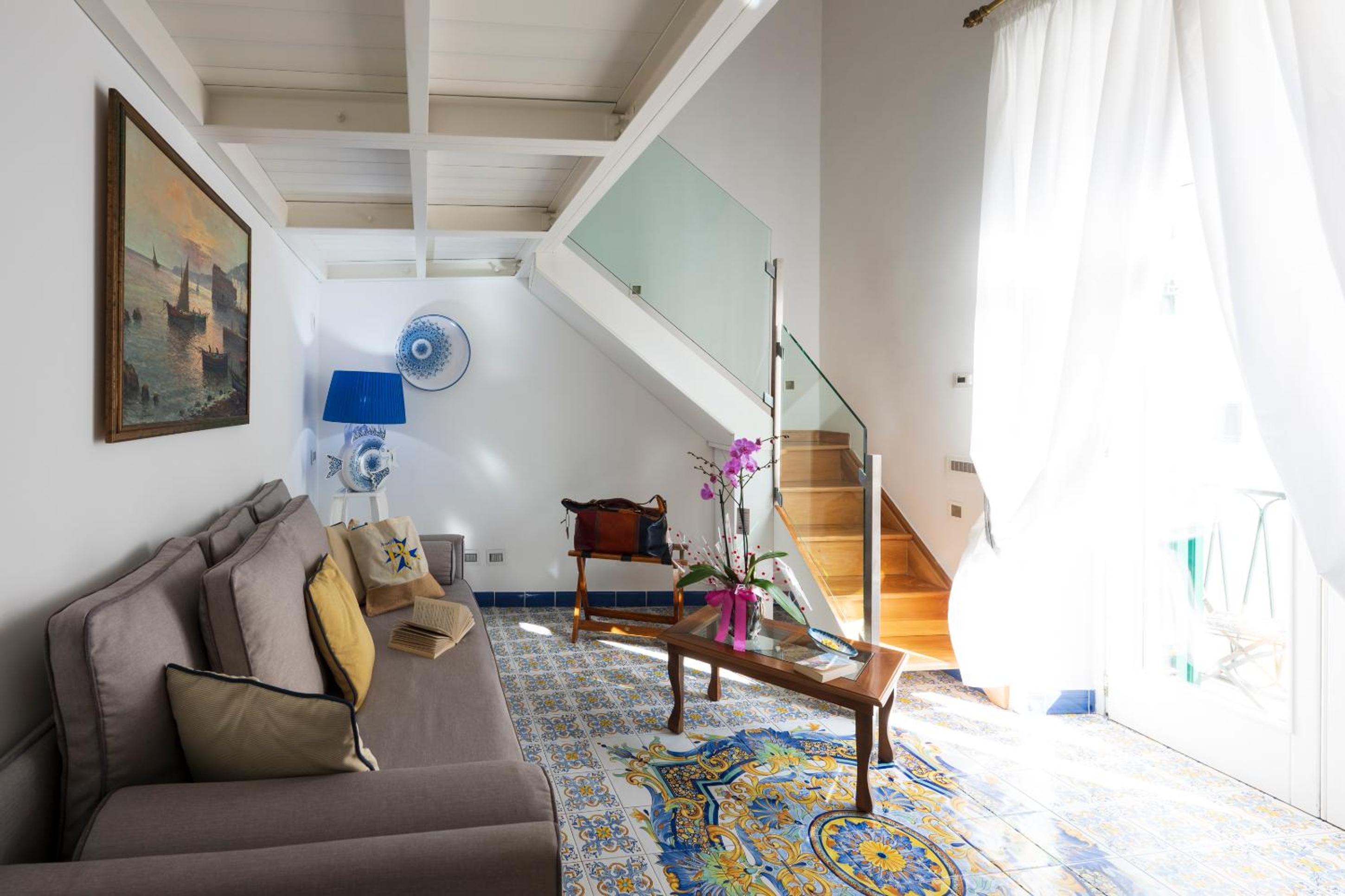 Junior Suite with Balcony - Photo 73