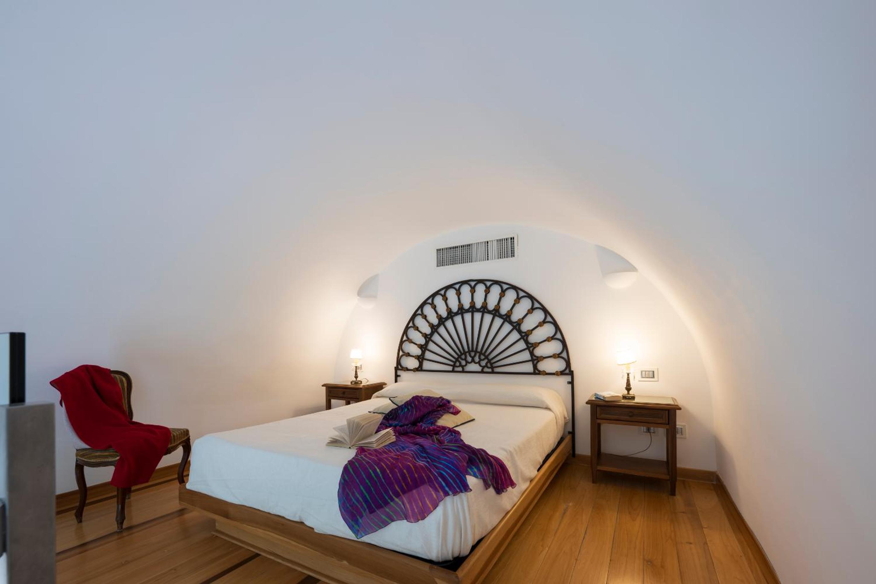 Junior Suite with Balcony - Photo 70
