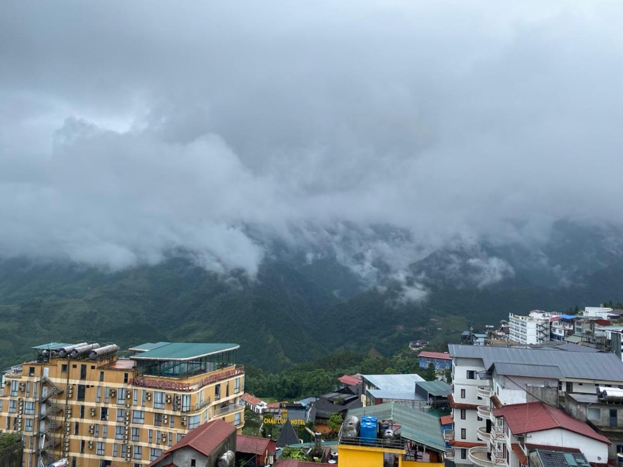 Superior Double or Twin Room with Mountain View photo 3
