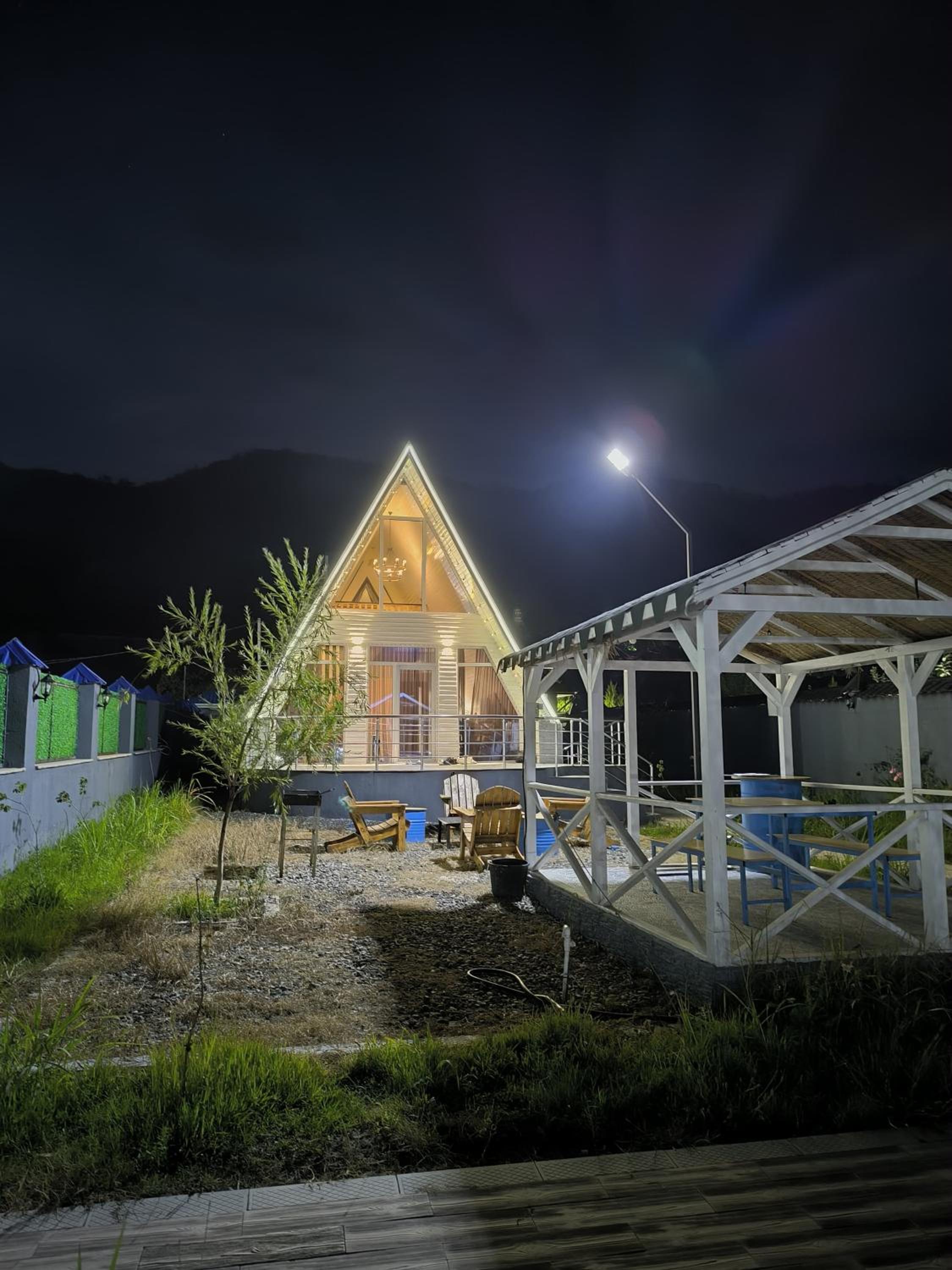 Three-Bedroom Chalet photo 2