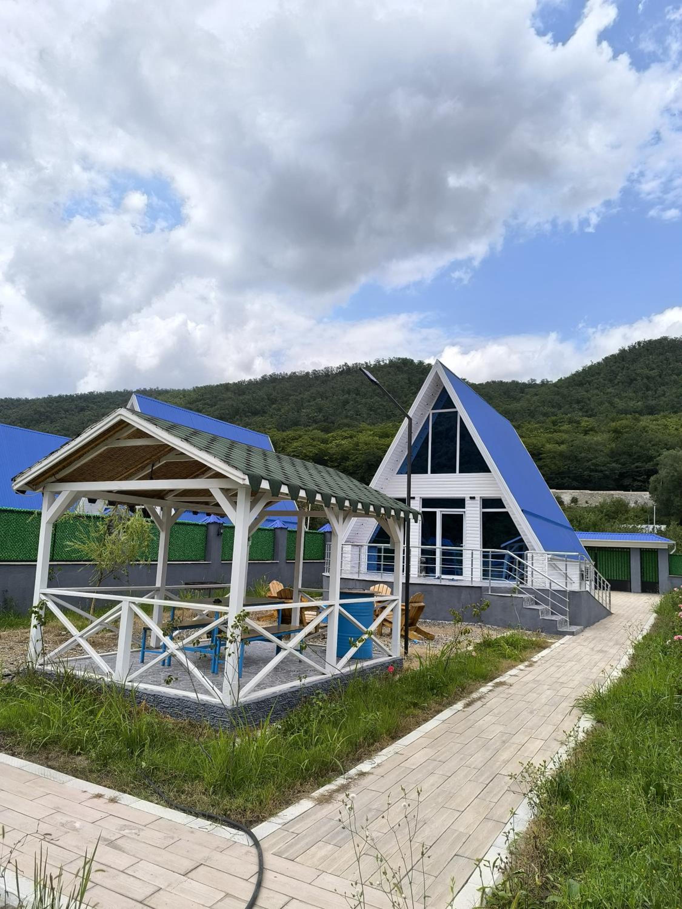 两卧室小屋