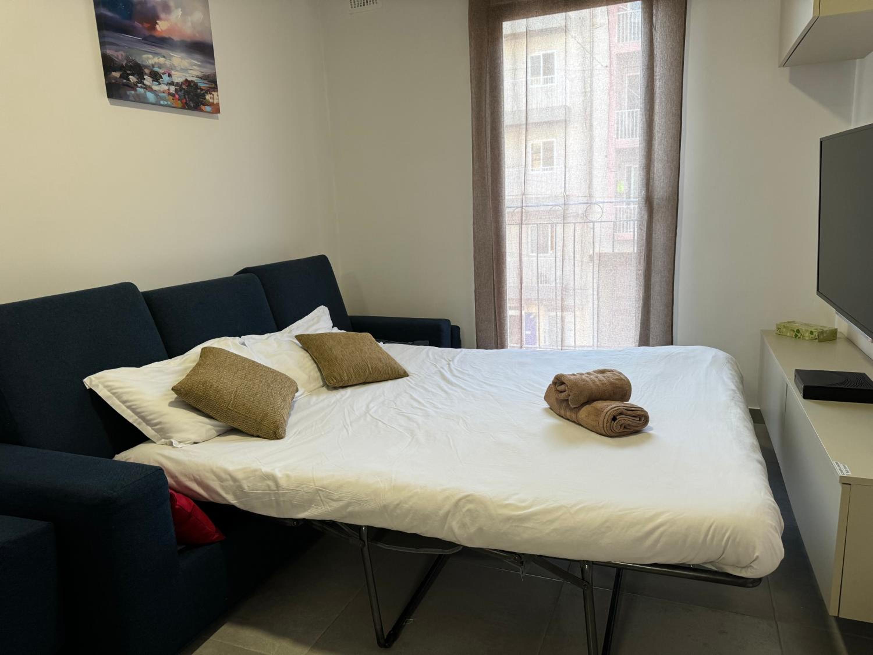 One-Bedroom Apartment