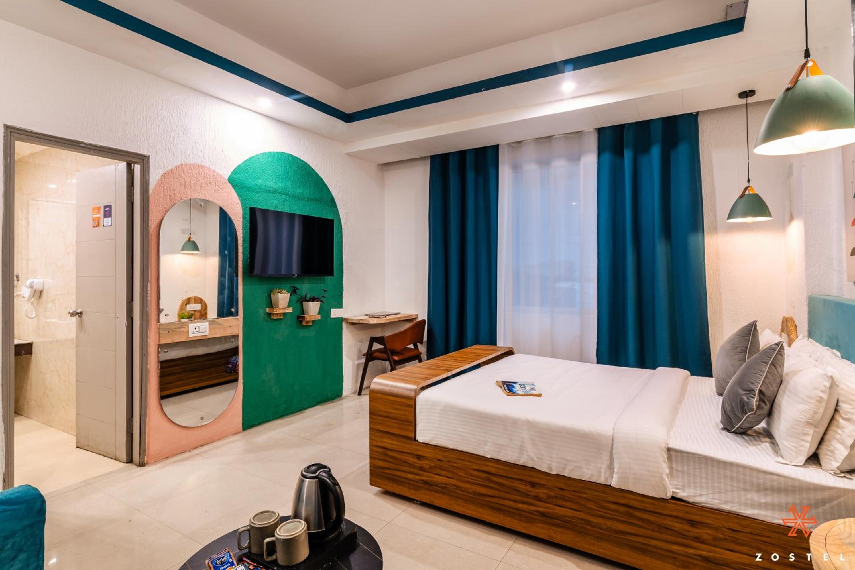 Deluxe Private Room (without balcony) - Photo 3