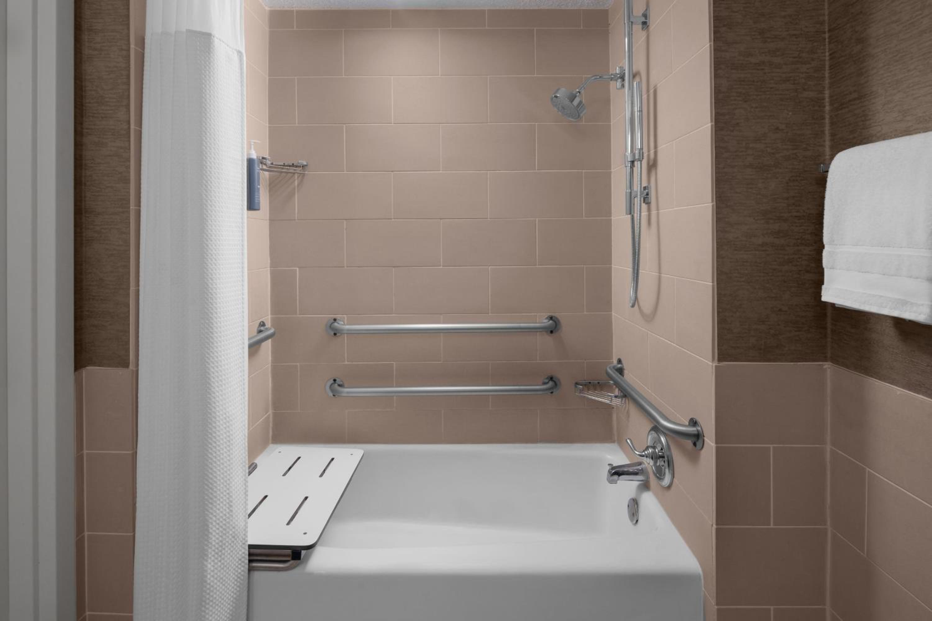 Queen Room with Two Queen Beds and Adapted Tub - Mobility and Hearing Accessible