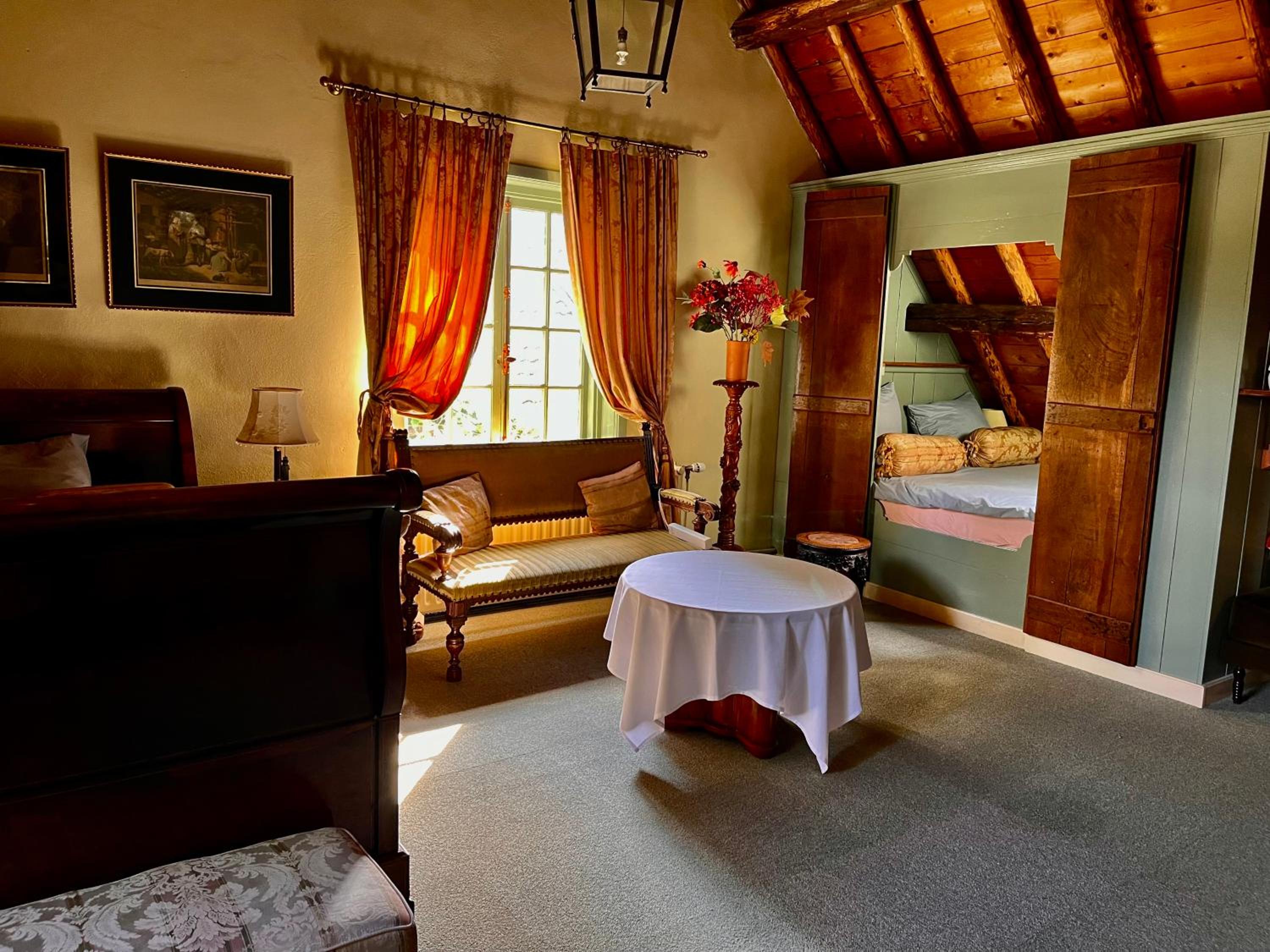 Three-Bedroom House photo 1