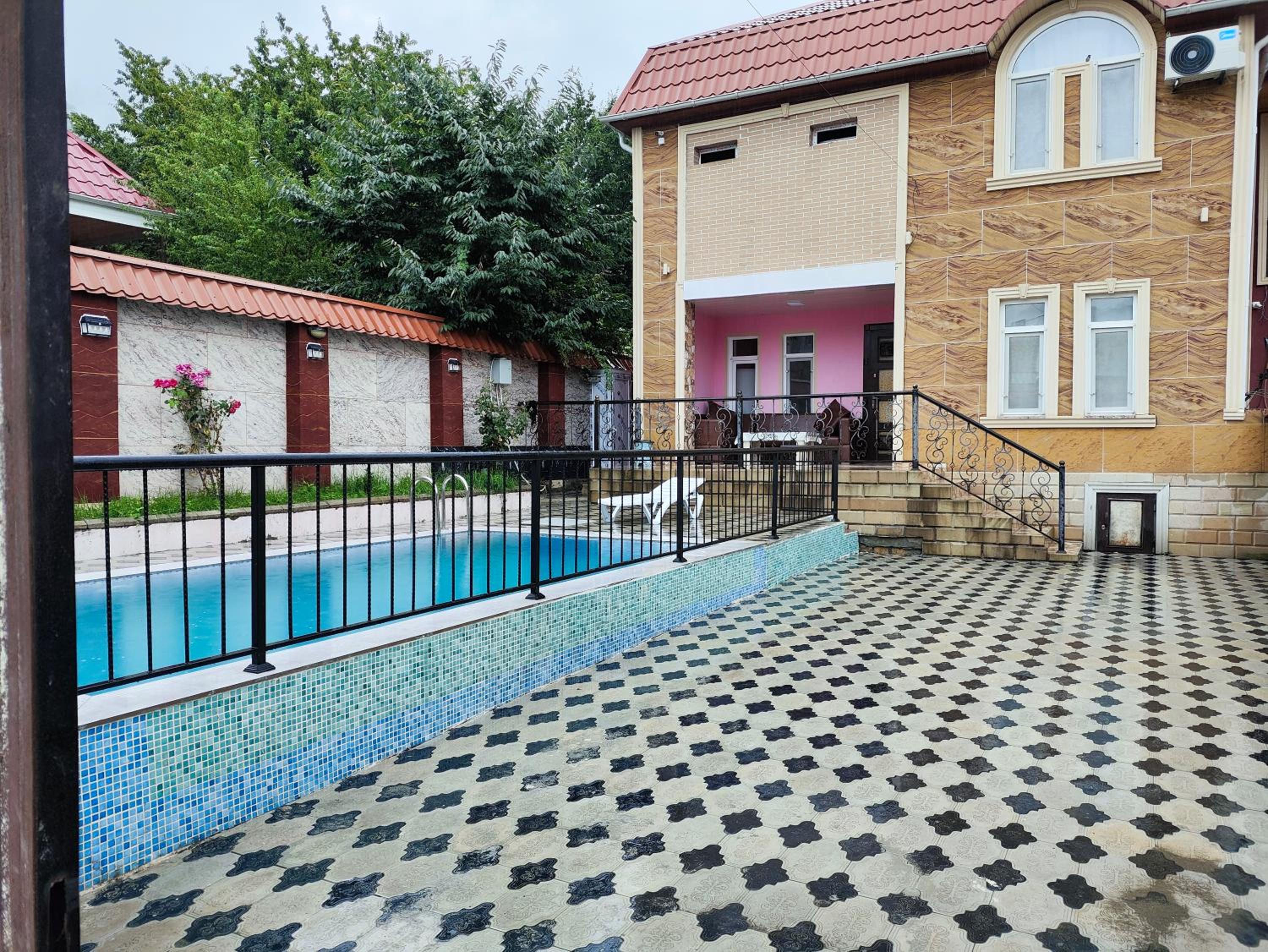 Three-Bedroom Villa photo 1