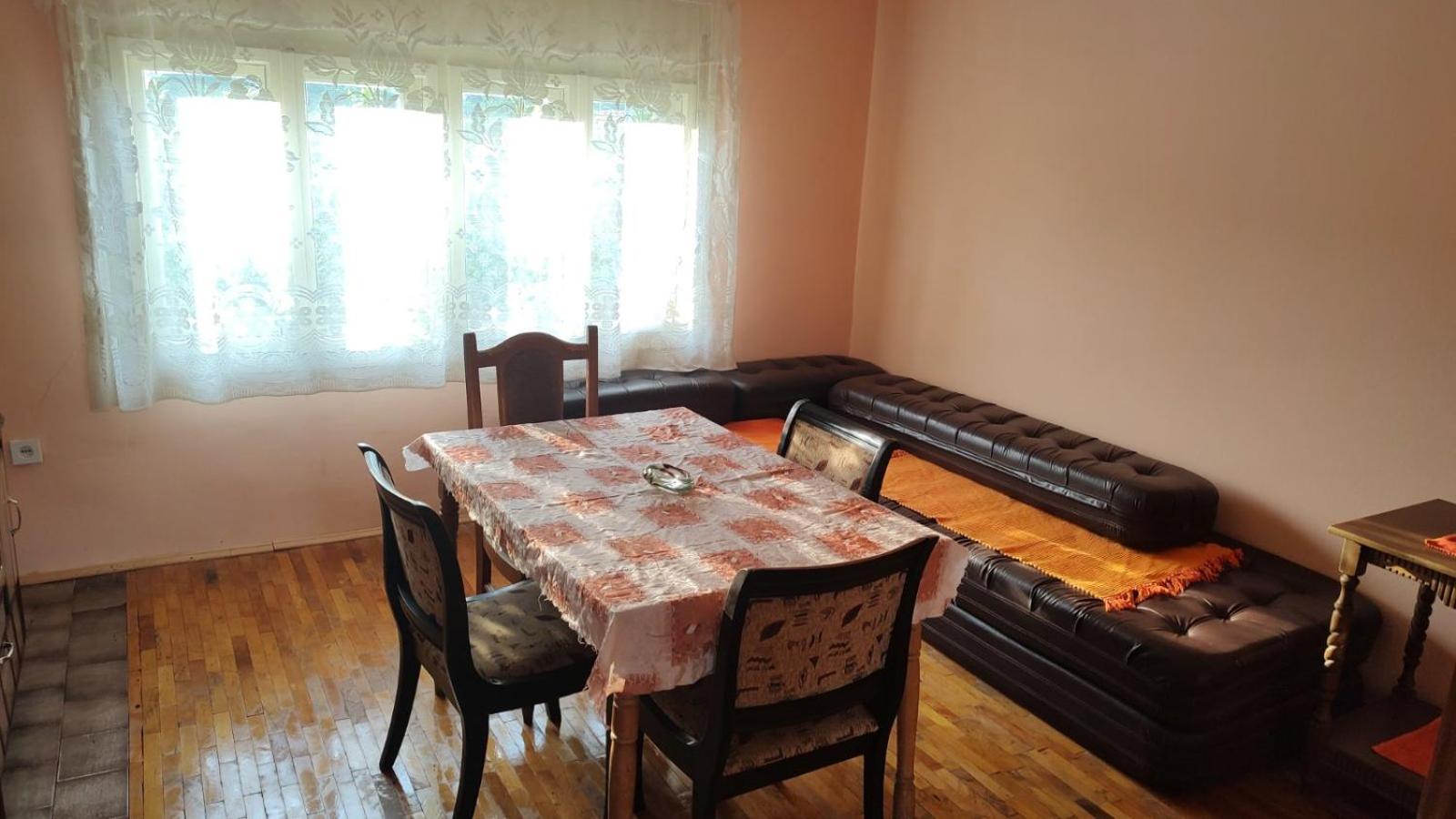 Three-Bedroom House photo 3
